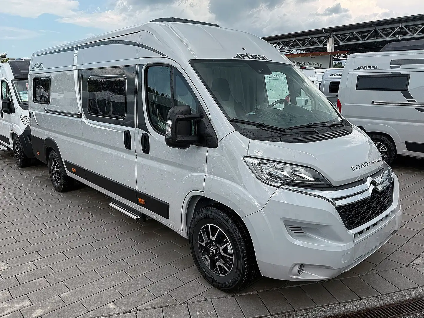 Pössl Roadcruiser Gris - 2