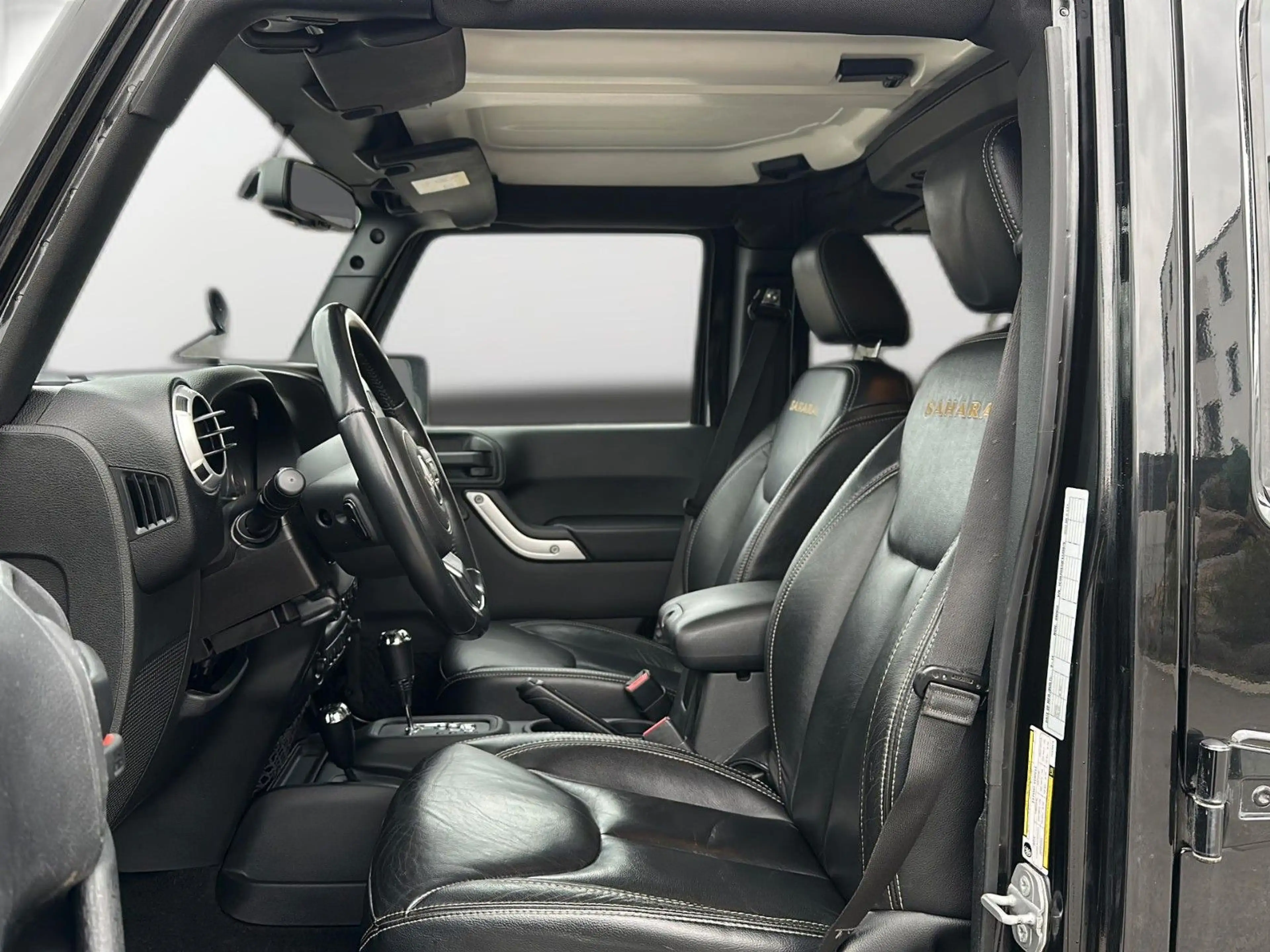 Jeep Wrangler Unlimited Sahara*NAVI*SOUNDSYSTEM*AHK* — photo 10