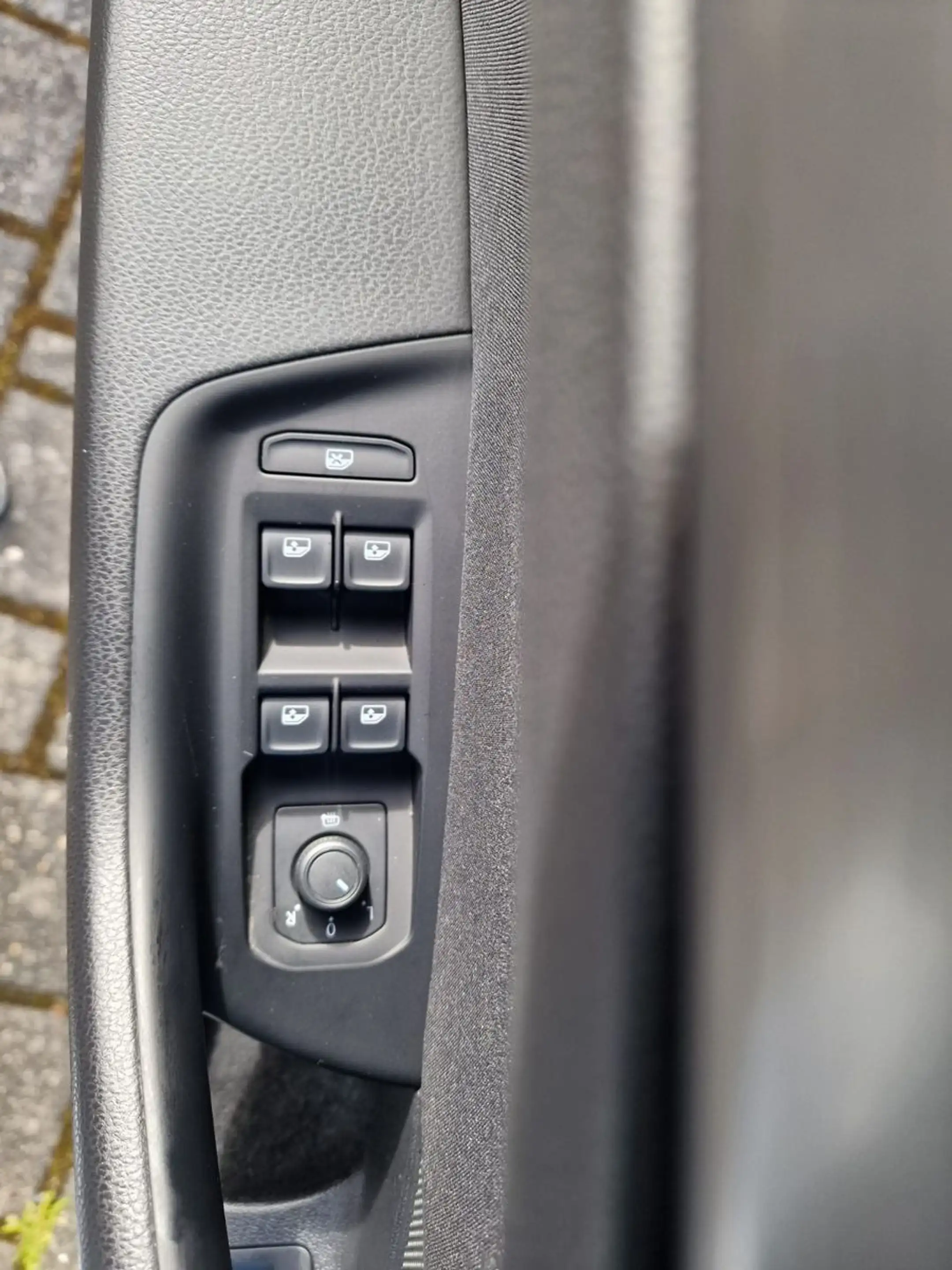 Volkswagen Passat Variant NaviLedKameraE.AhkAcc — photo 16
