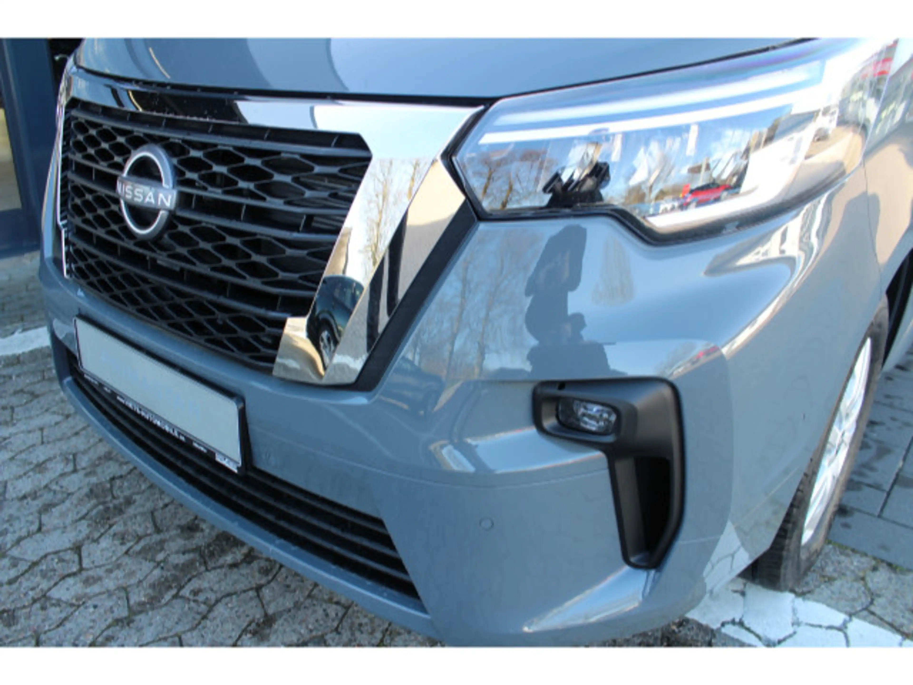 Nissan Primastar L1H1 Kombi 2.0dCi Tekna AT Navi Design — photo 3