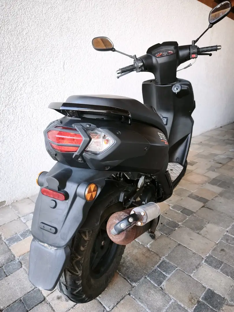 Peugeot Kisbee Sondermodell Street Zone - 2