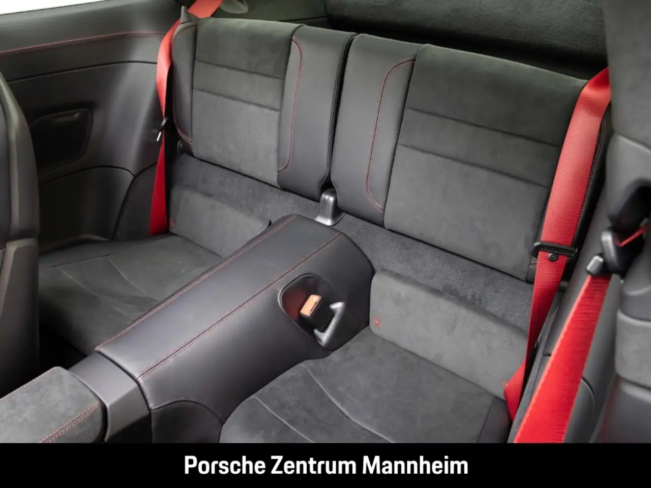 Porsche 992 .2 Carrera 4 GTS Lift PDCC 360°Bose HD-Matrix 14
