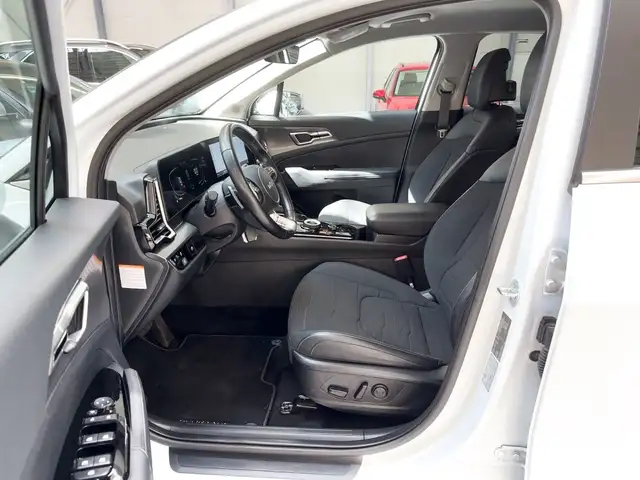 Kia Sportage view 8