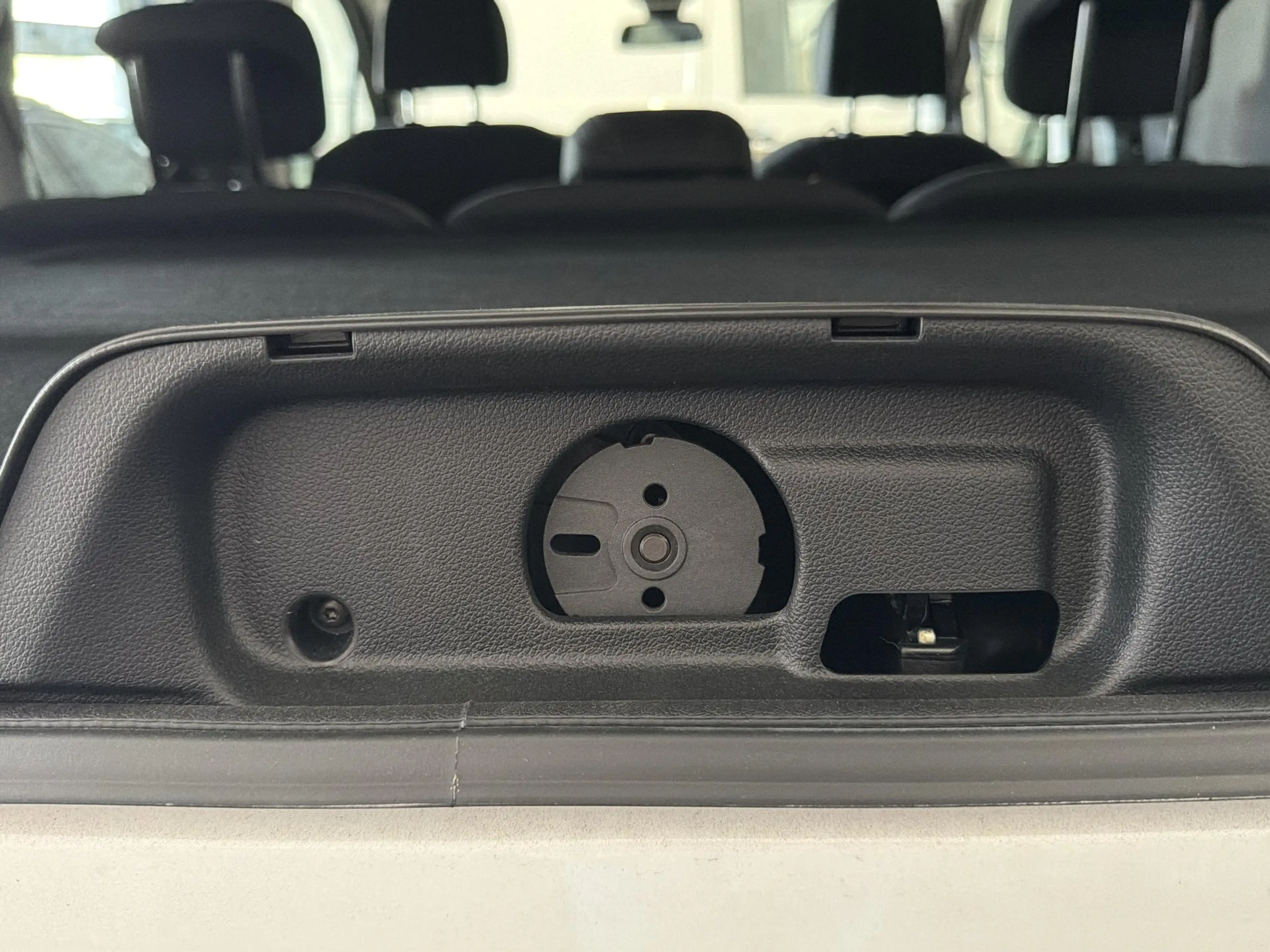 Peugeot e-Rifter EV GT Line 50 kWh SoH 92,7 / dealeronderhouden / T — photo 34