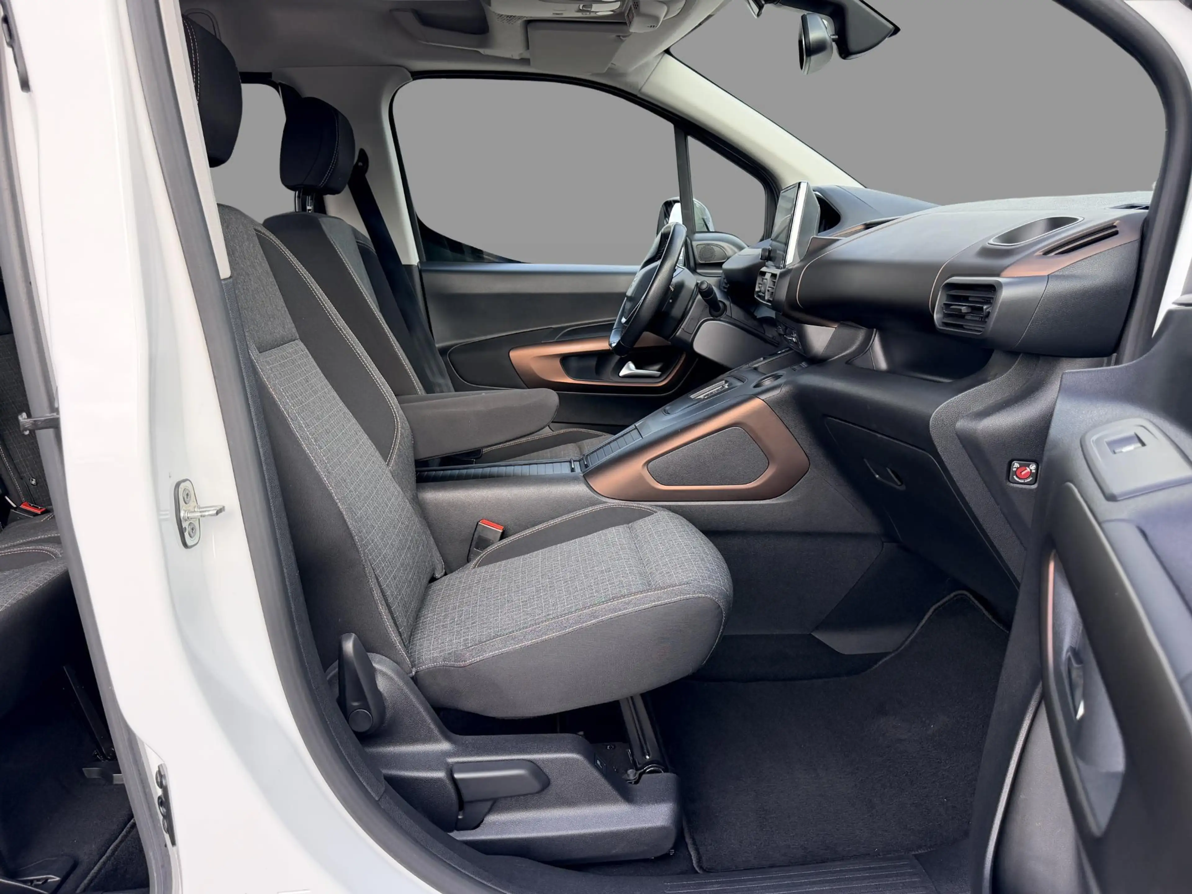 Peugeot e-Rifter EV GT Line 50 kWh SoH 92,7 / dealeronderhouden / T — photo 6