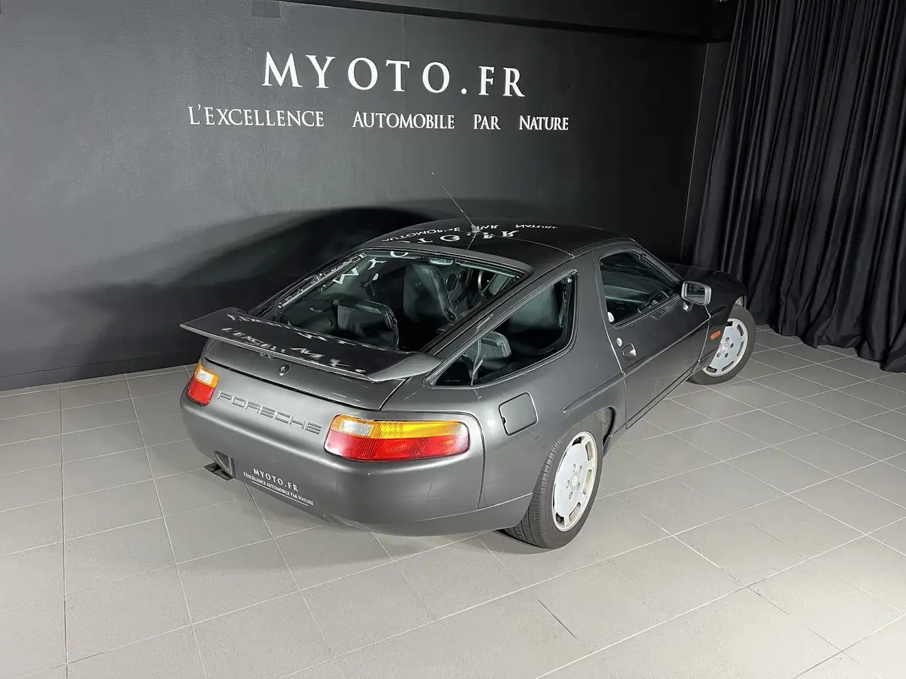 Porsche 928 S4, foto 8