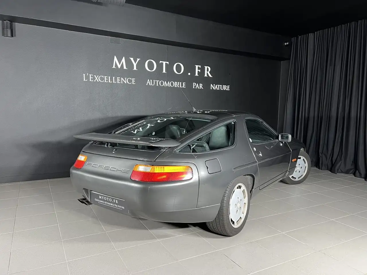 Porsche 928 S4, foto 7