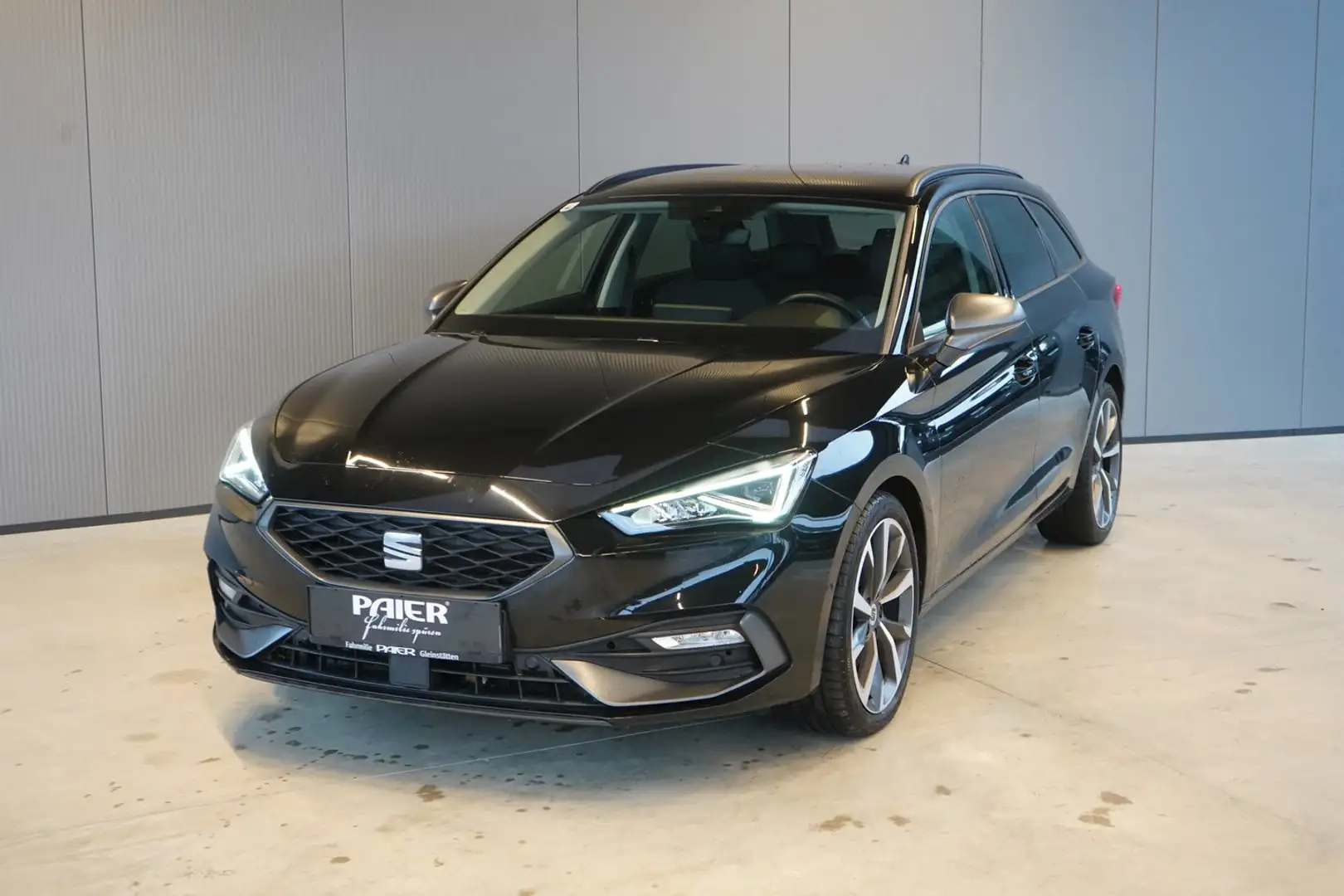 SEAT Leon FR 2.0 TDI Schwarz - 2