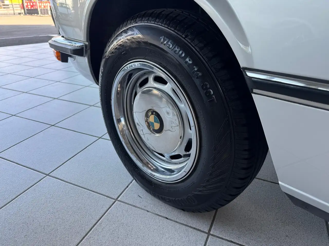 BMW 520 E12 *Automatik*Top Zustand*Oldtimer*Orig.KM*, foto 11