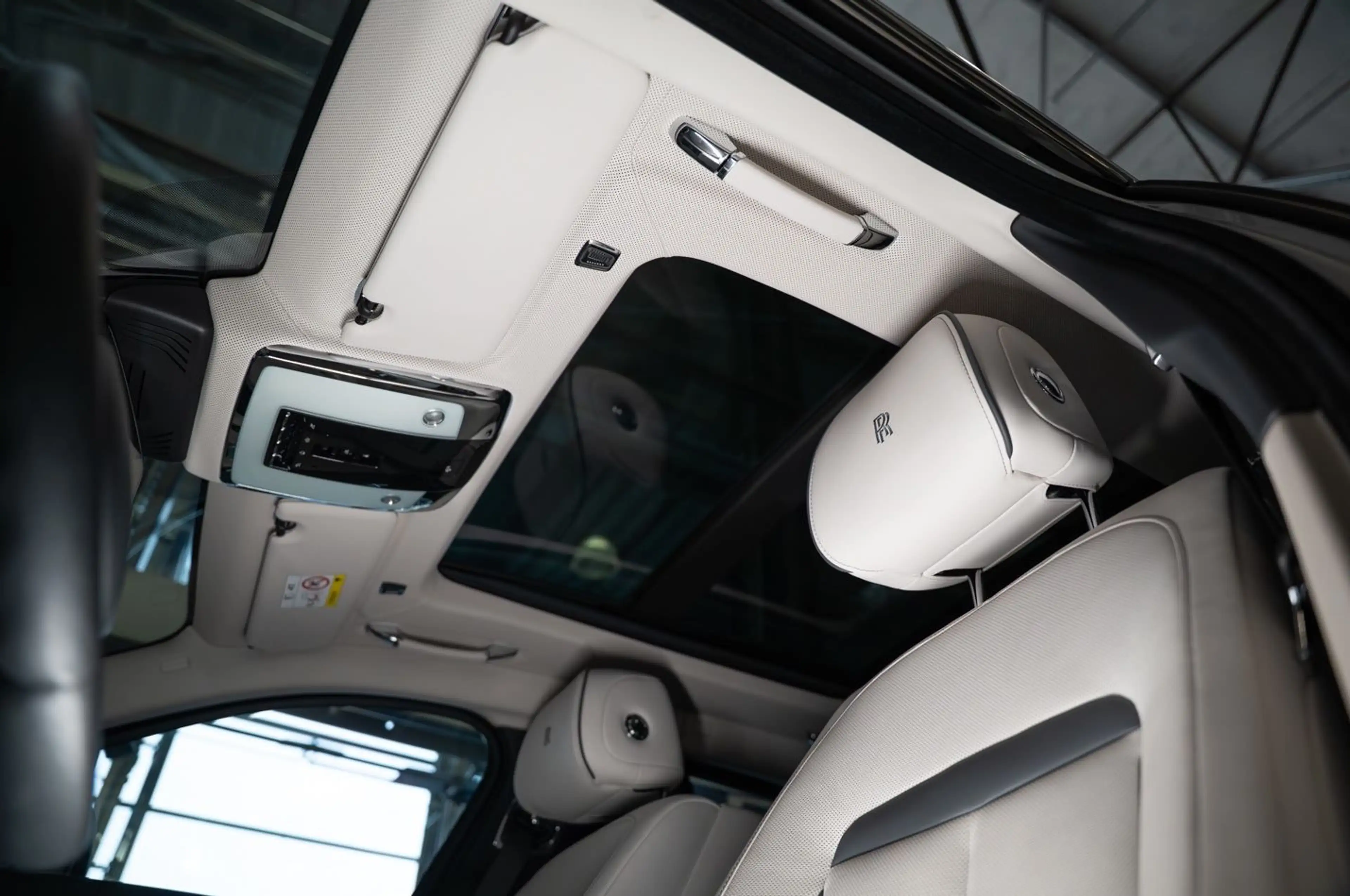 Rolls-Royce Ghost - 1.Hand - 5.300KM - Mwst. ausweisbar — photo 11