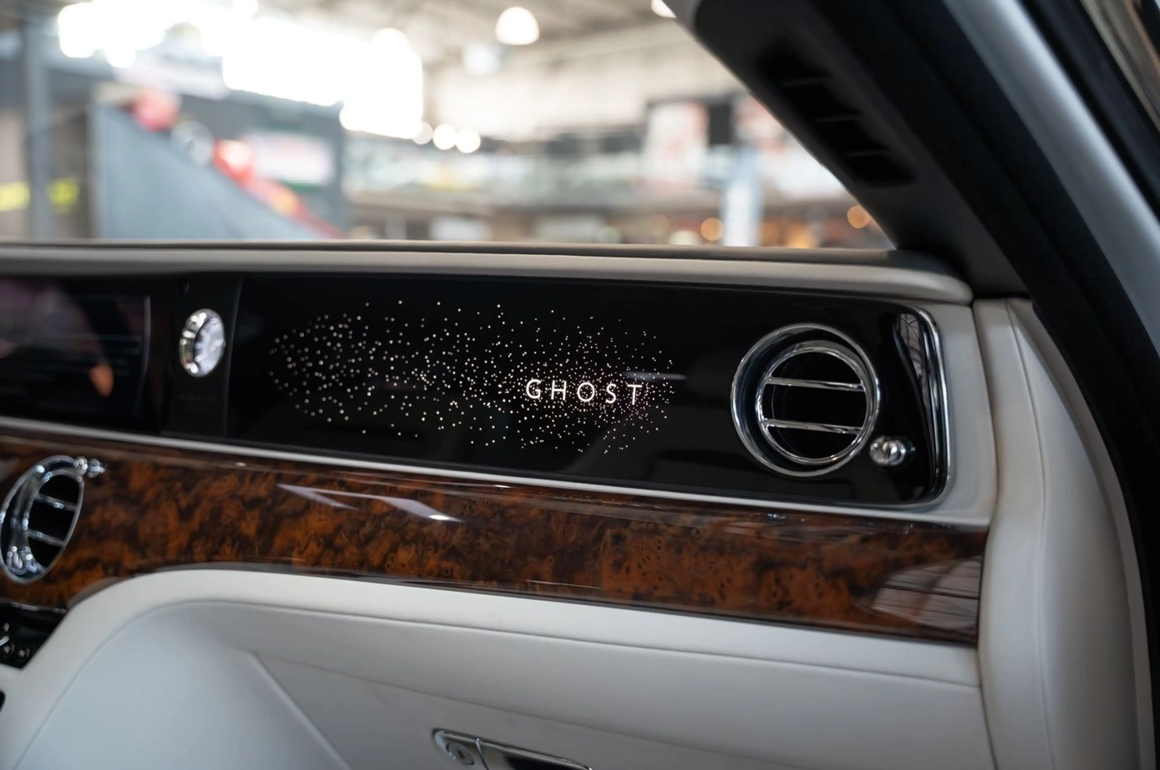 Rolls-Royce Ghost - 1.Hand - 5.300KM - Mwst. ausweisbar — photo 14