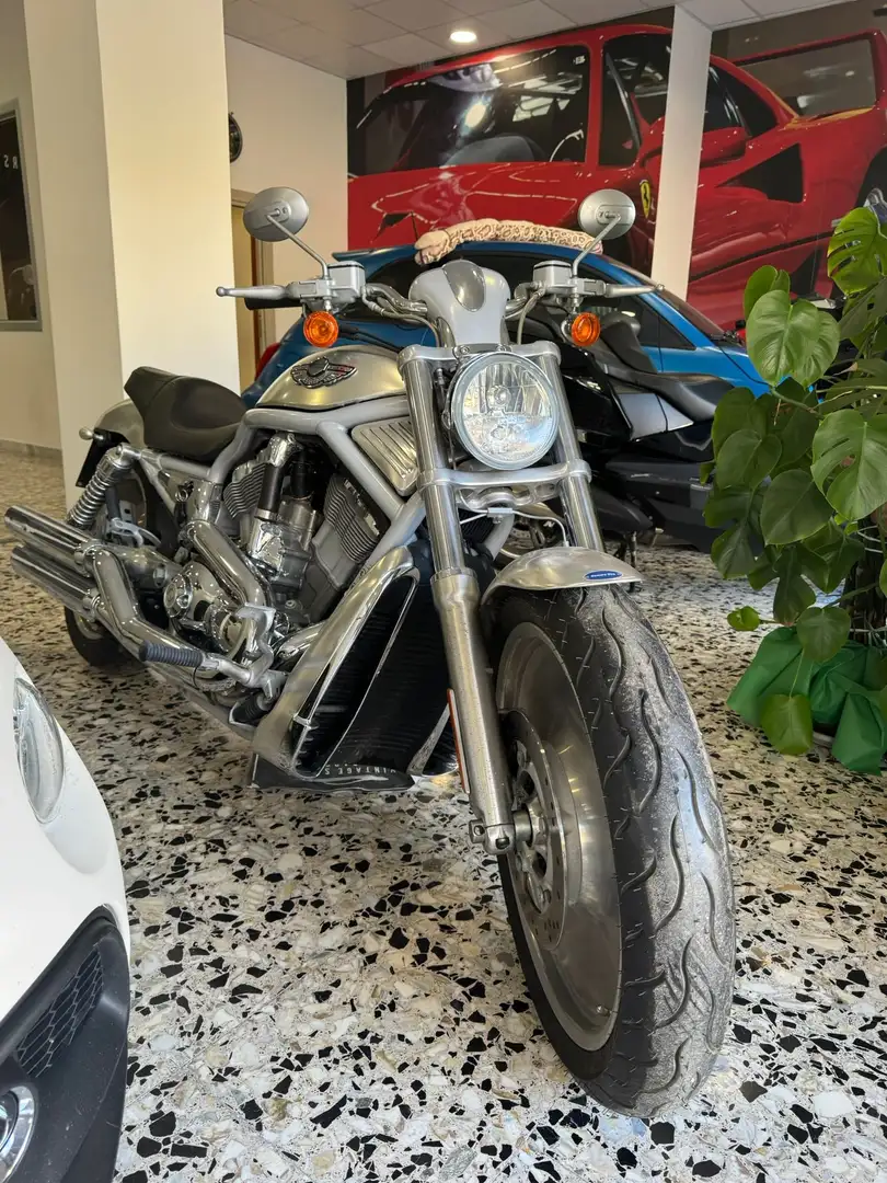Harley-Davidson V-Rod EDIZIONE LIMITATA CENTENARIO Ezüst - 1