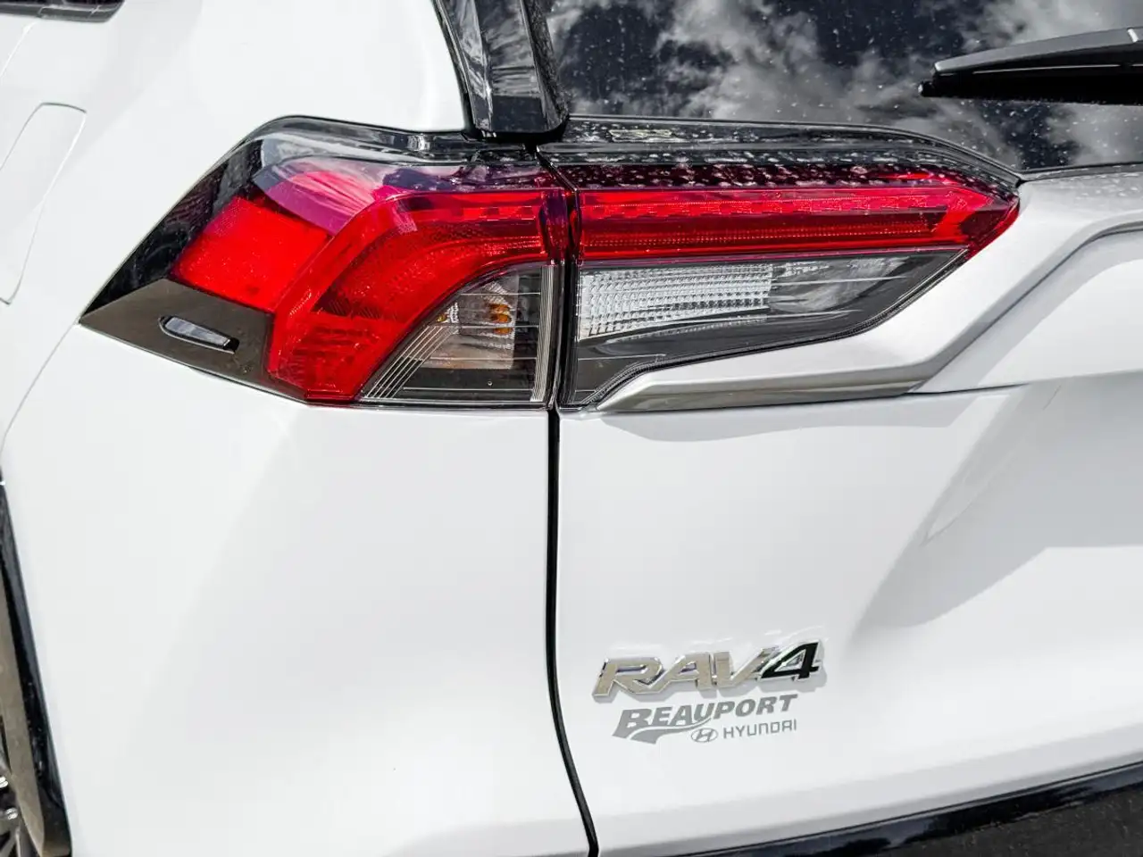 Toyota RAV 4 снимка Toyota RAV 4