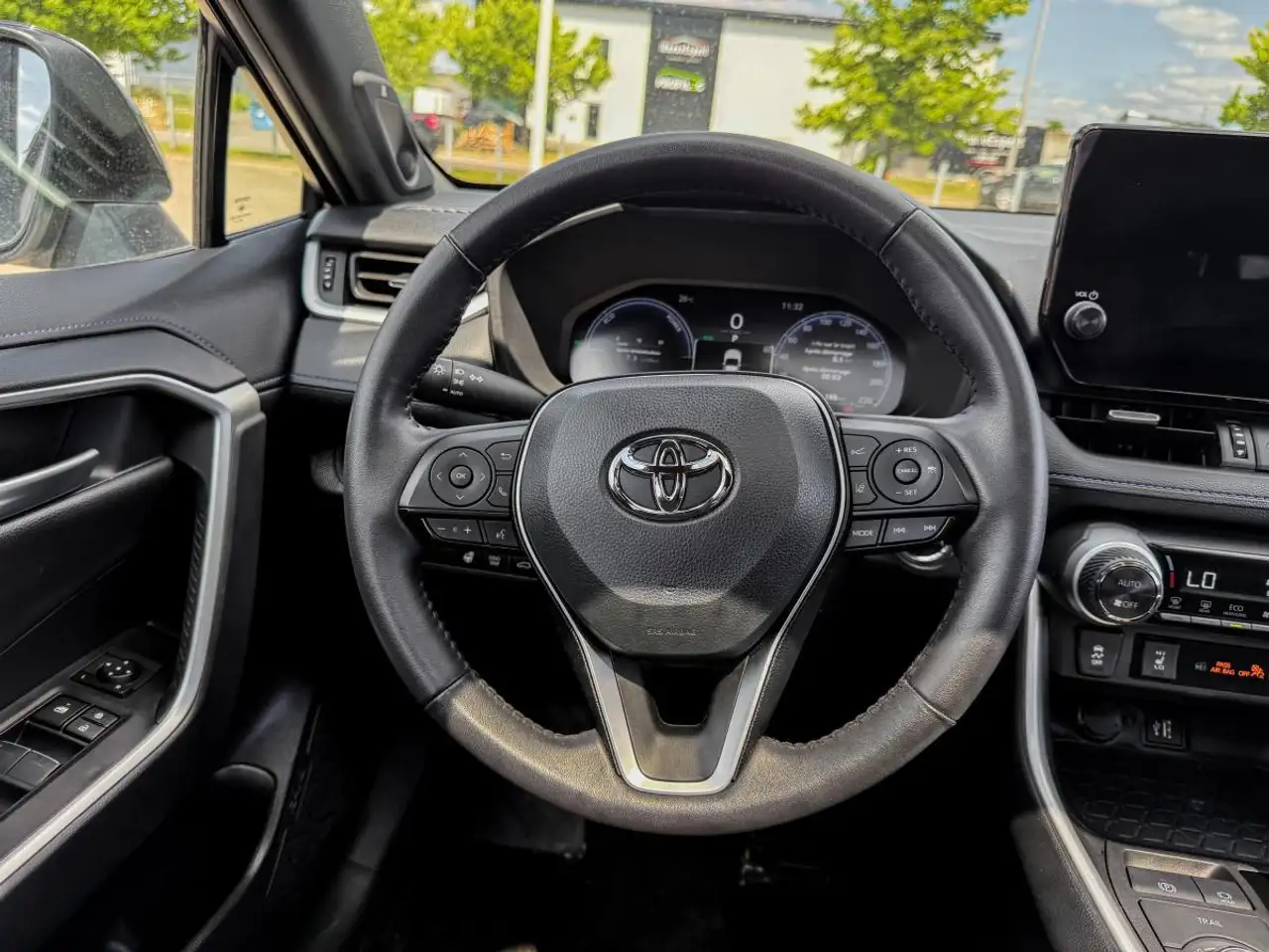 Toyota RAV 4 снимка Toyota RAV 4