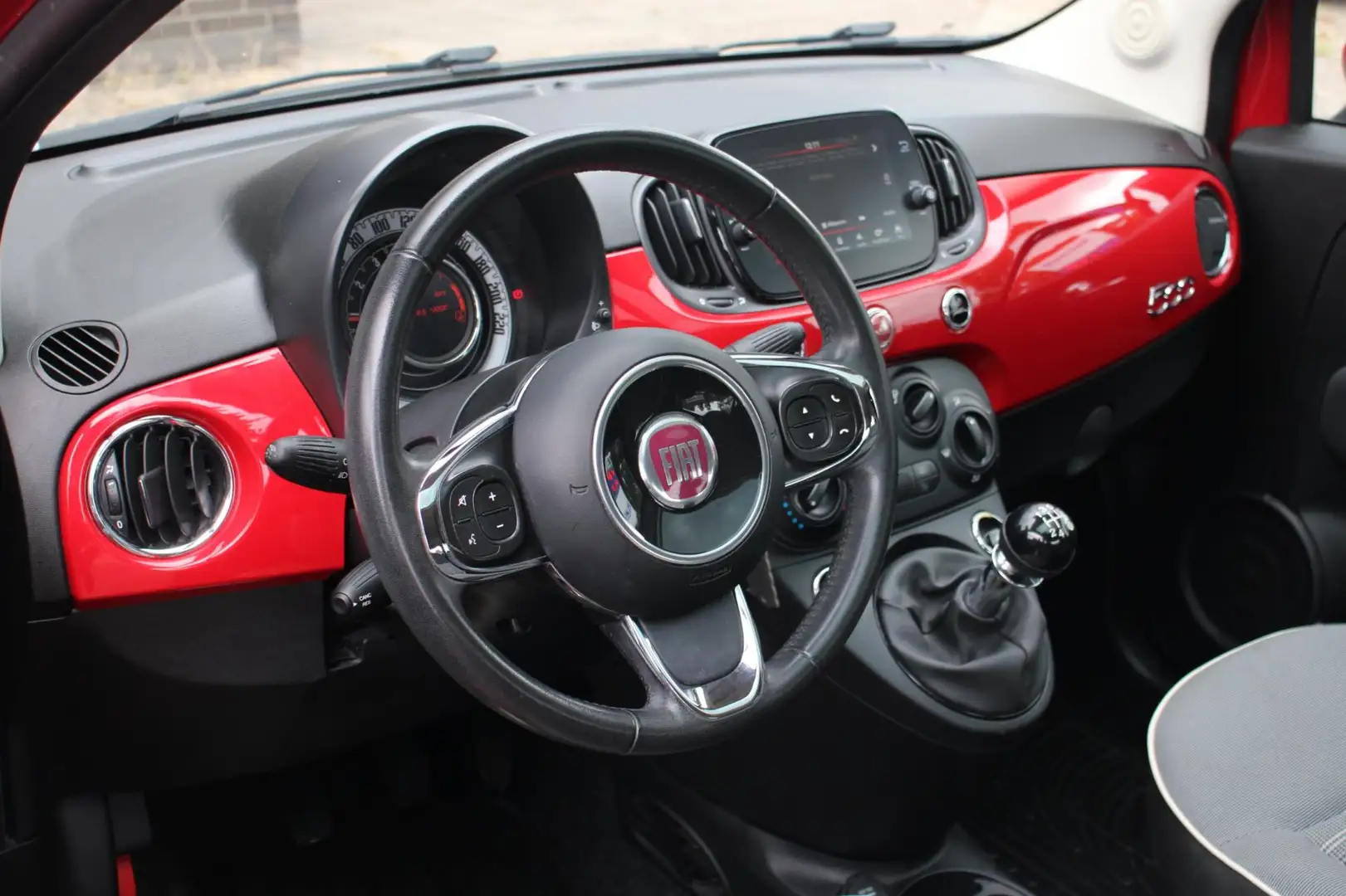 Fiat 500 1.2 Lounge - GROOT BEELD, AIRCO, LED, PANORAMADAK, Rosso - 2