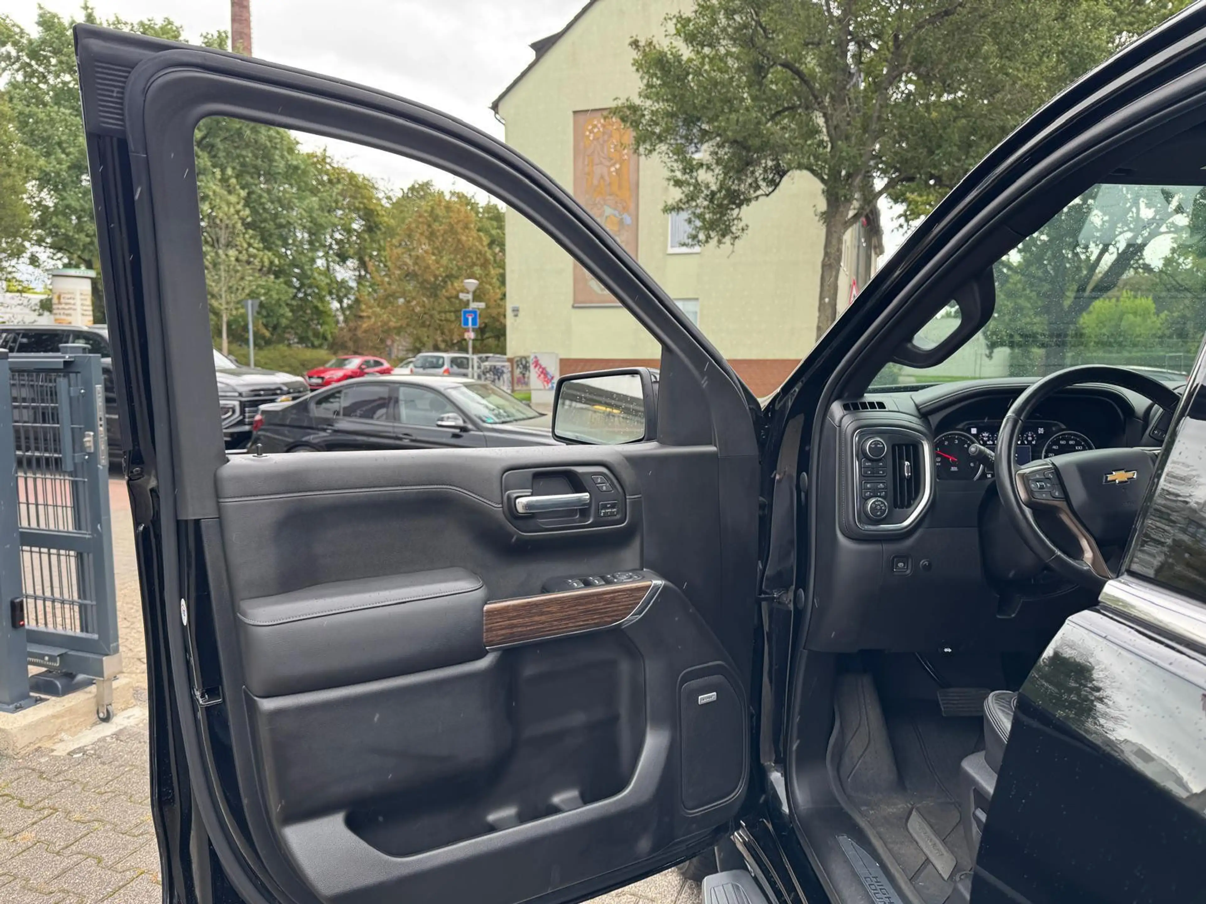 Chevrolet Silverado High Country 3.0l Duramax Longbed — photo 11