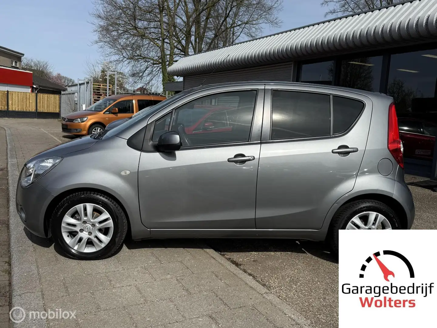Opel Agila 1.2 Edition AUTOMAAT AIRCO HOGE INSTAP Grau - 2