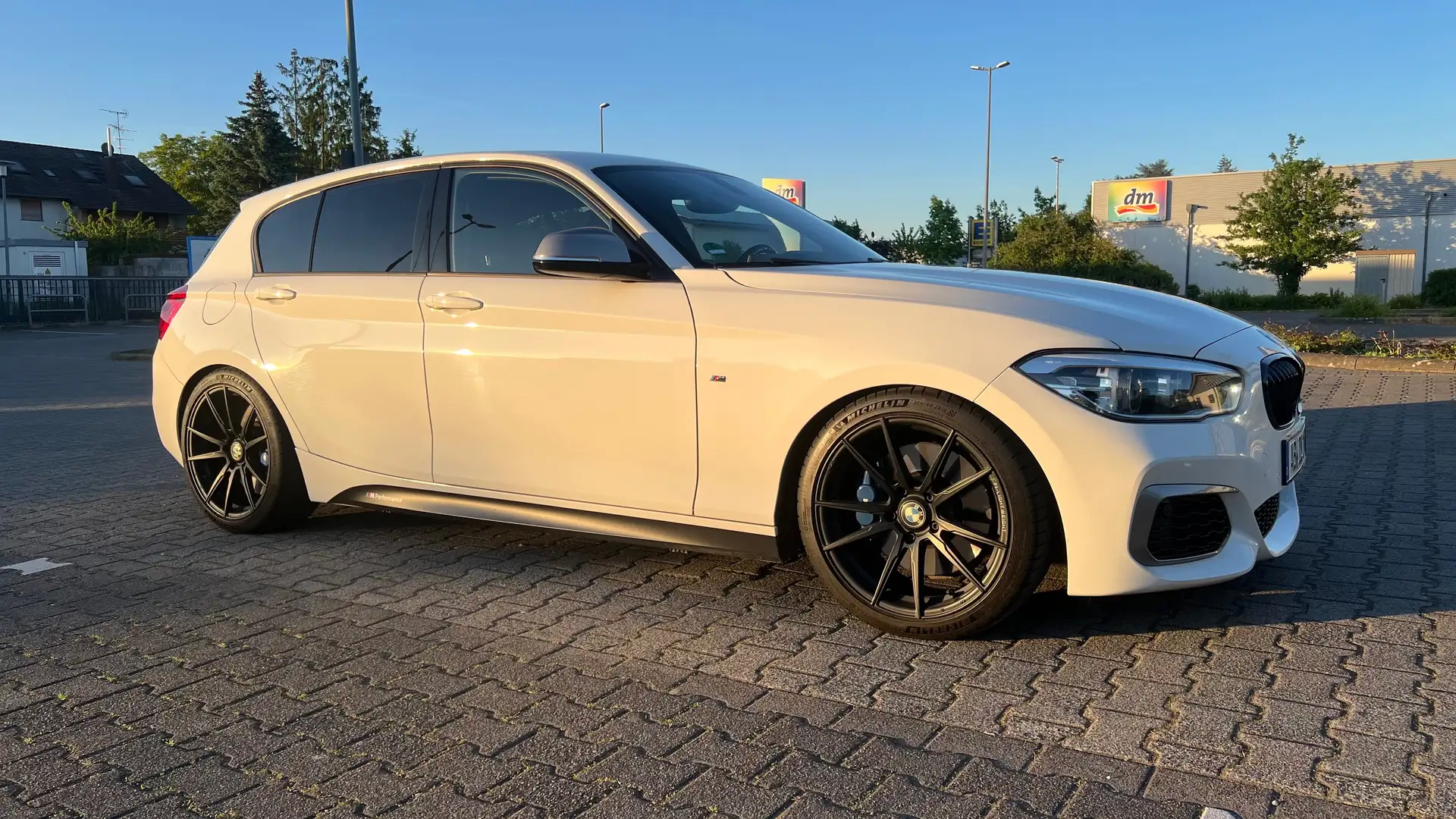 BMW 135 M135i Sport-Aut. Weiß - 1