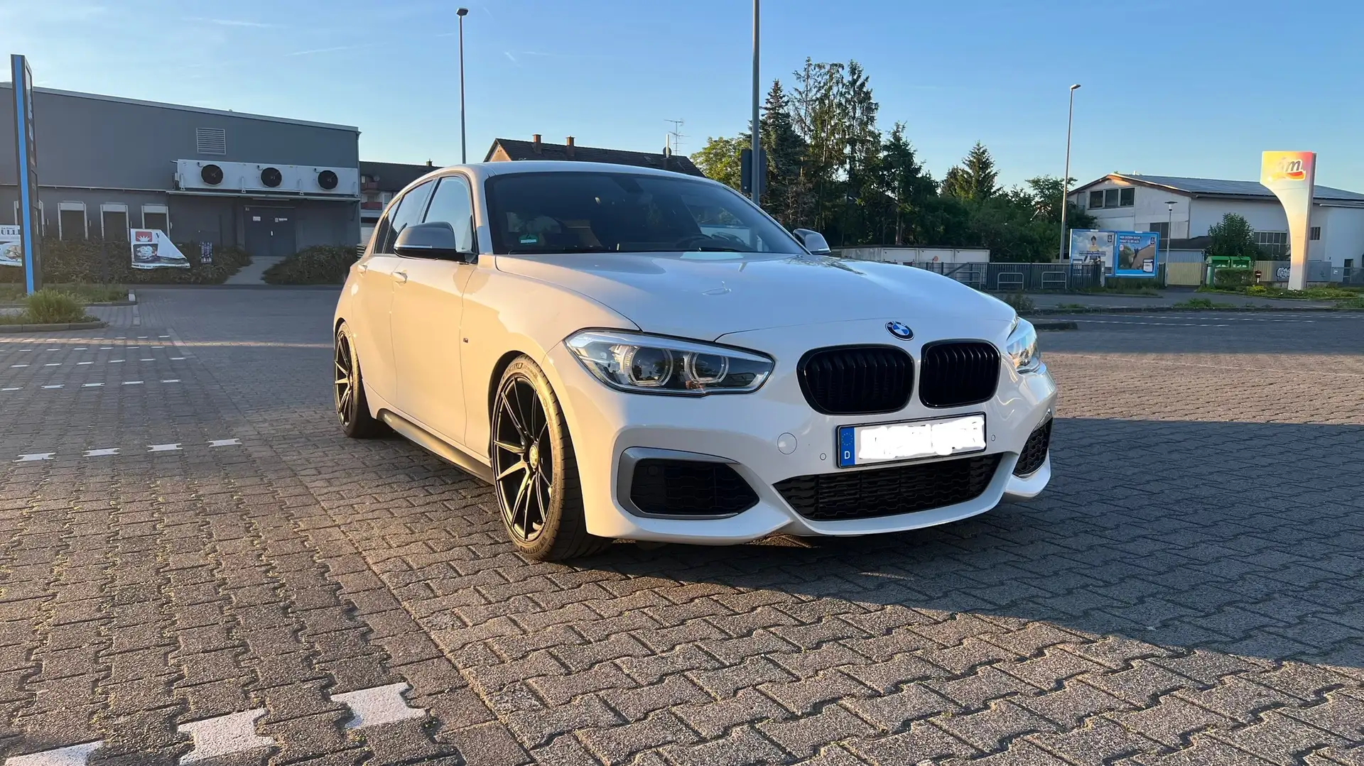 BMW 135 M135i Sport-Aut. Weiß - 2