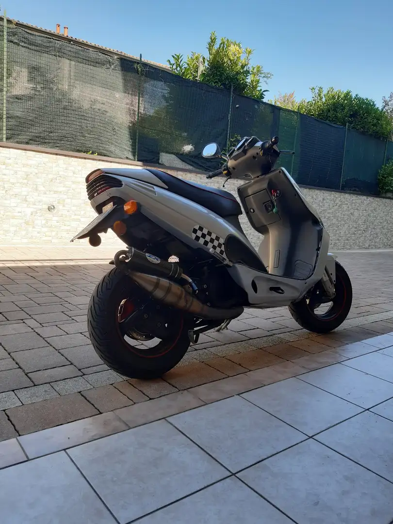 Malaguti F 12 100cc Zilver - 2