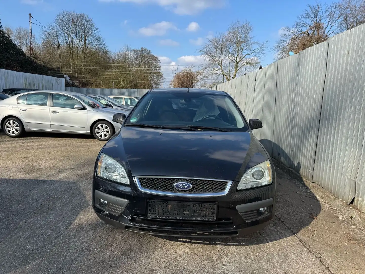 Ford Focus Lim. Ghia TÜV BIS 12.25*KLIMA Negru - 2