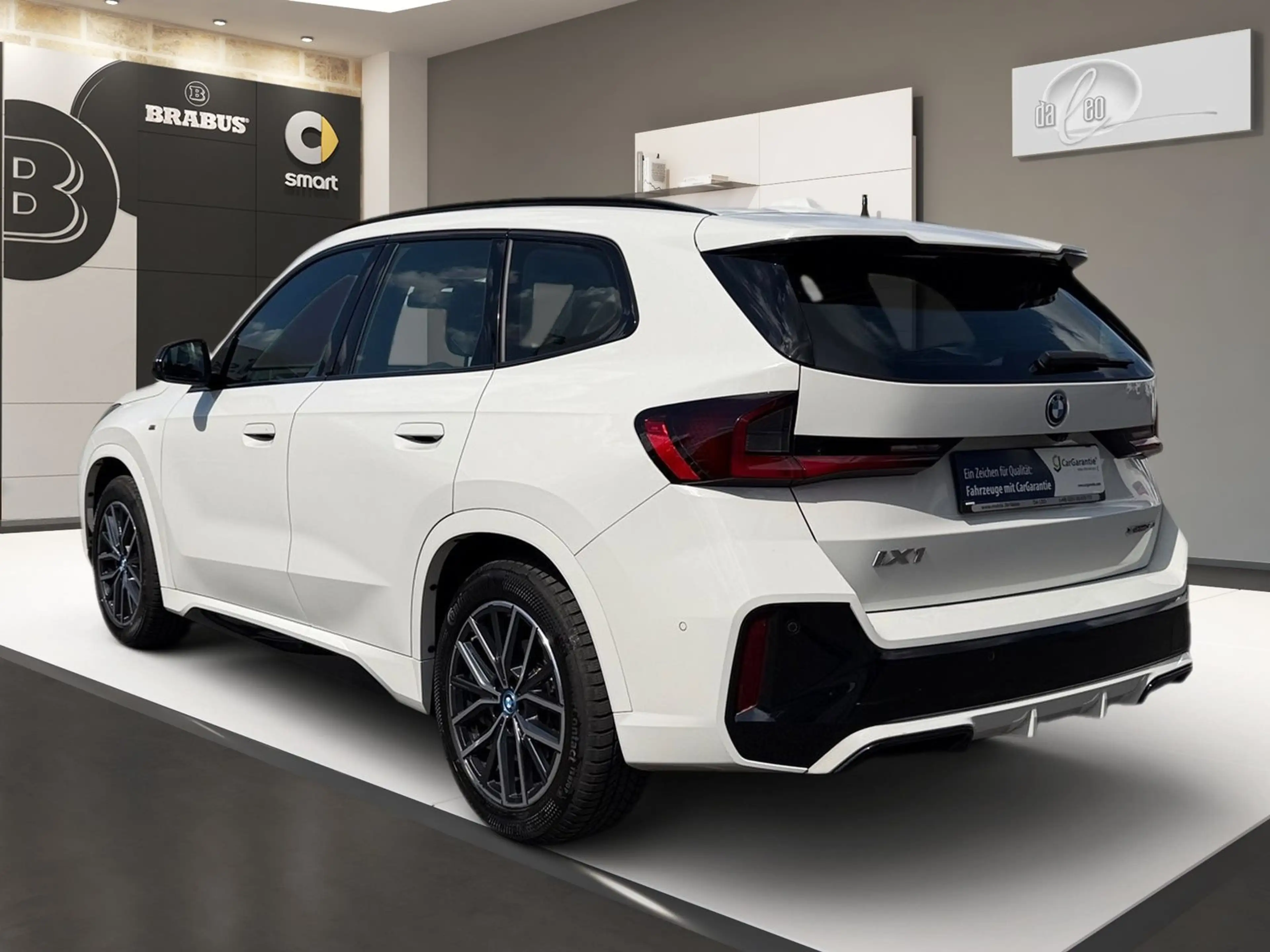 BMW iX1 30 xDrive M Sport Premium-Paket Kamera PDC — photo 6