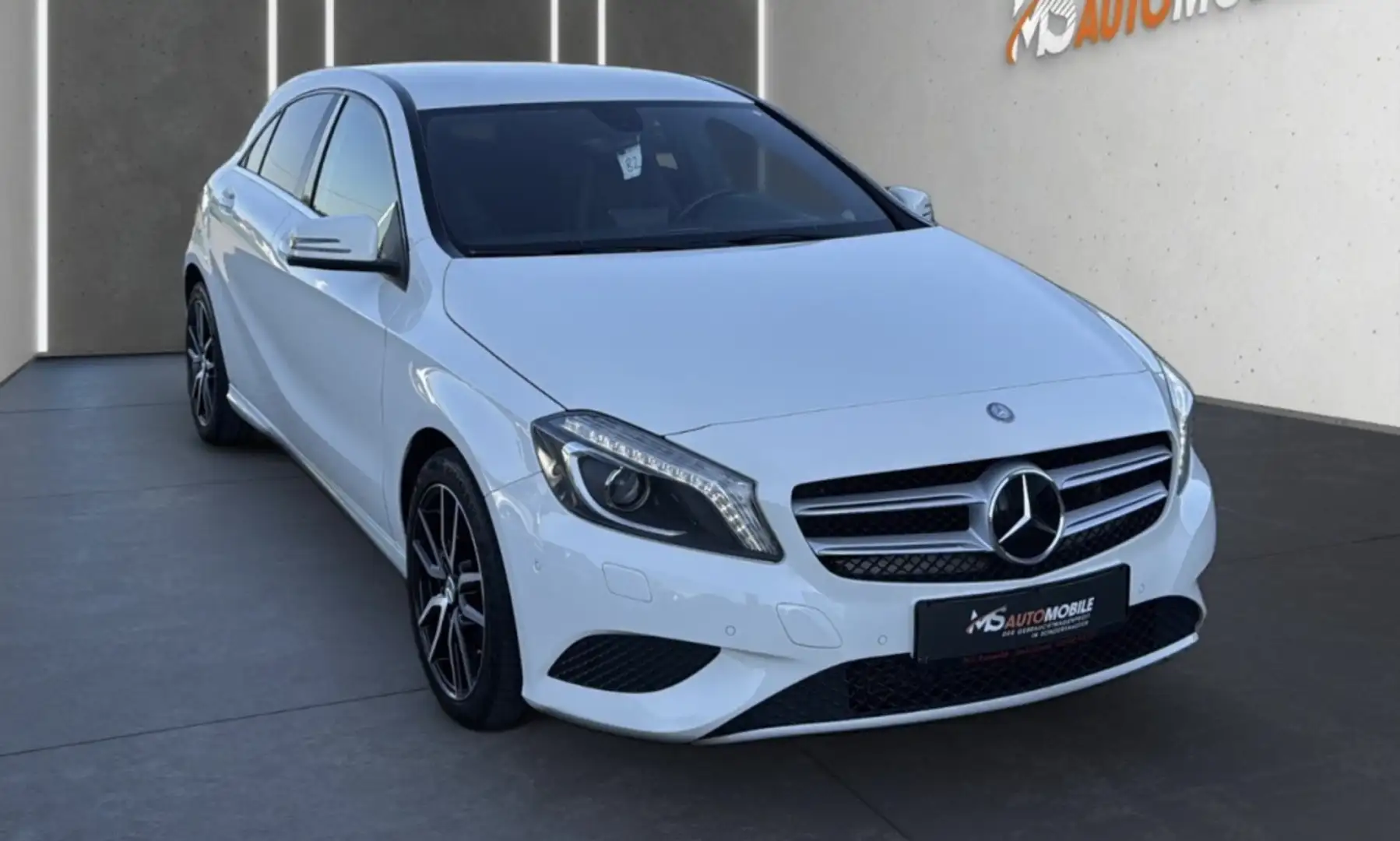 Mercedes-Benz A 200 200CDI BE Urban Blanco - 2