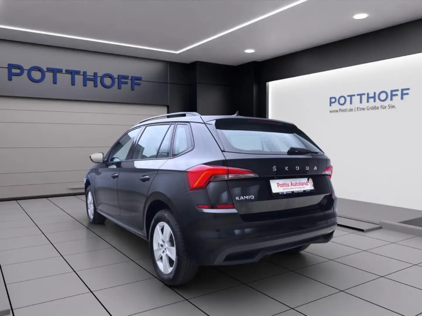 Skoda Kamiq 1.0 TSI ACTIVE SITZHZG LED PDC Schwarz - 2