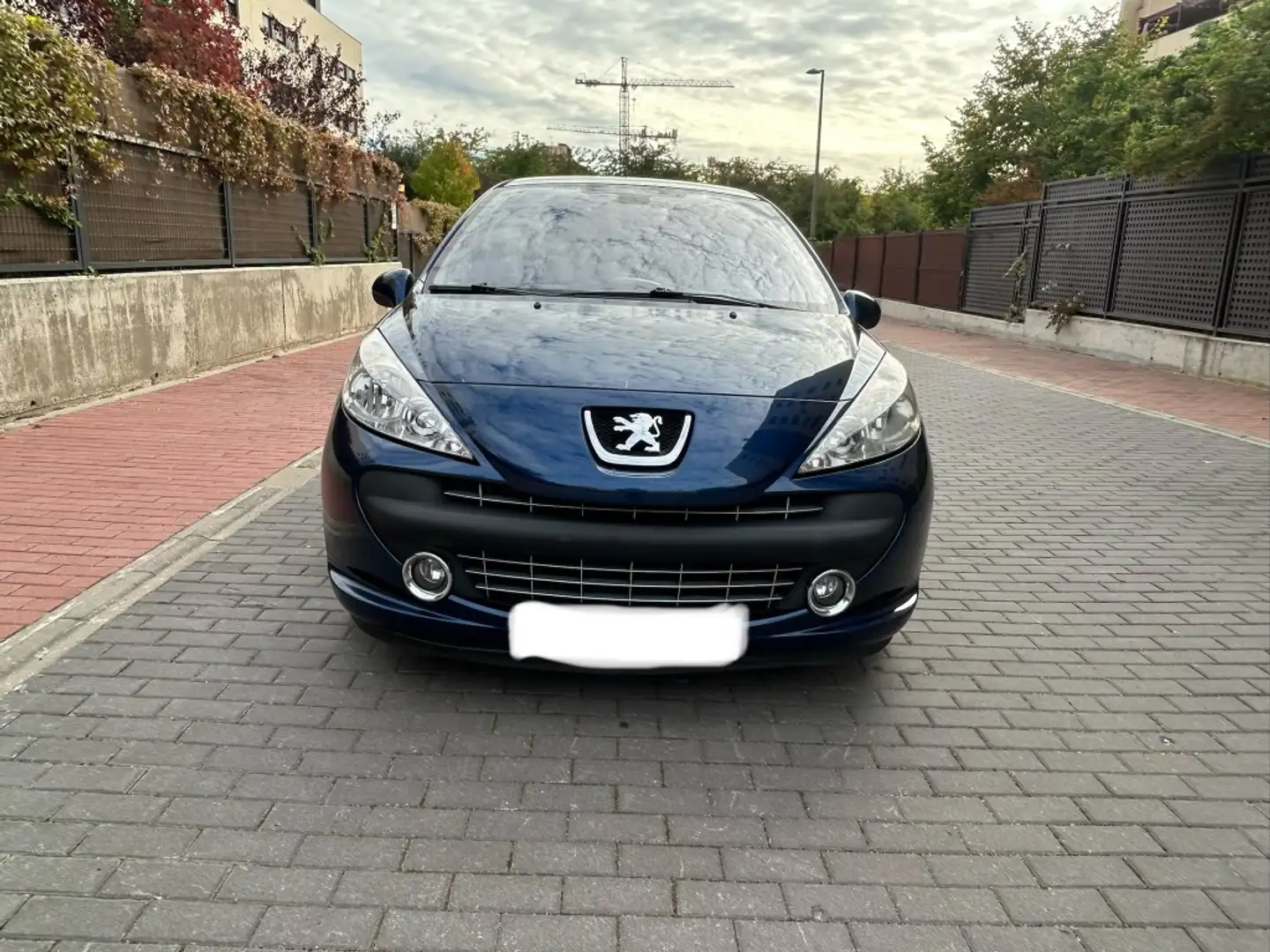 Peugeot 207 1.6 HDI Premium 110 Azul - 2