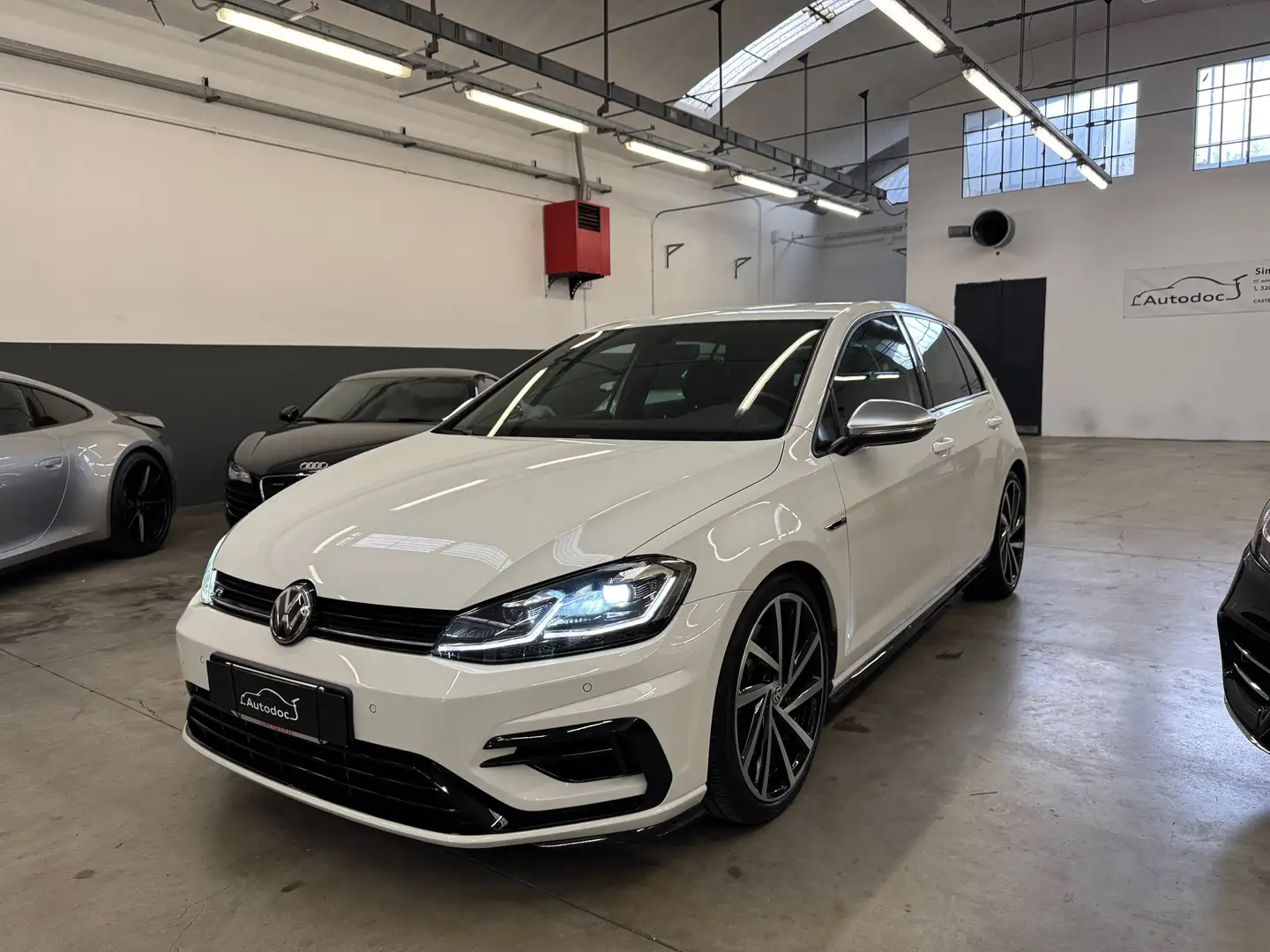 Volkswagen Golf R 2.0 tsi R 5P 4motion 310cv dsg Blanco - 1