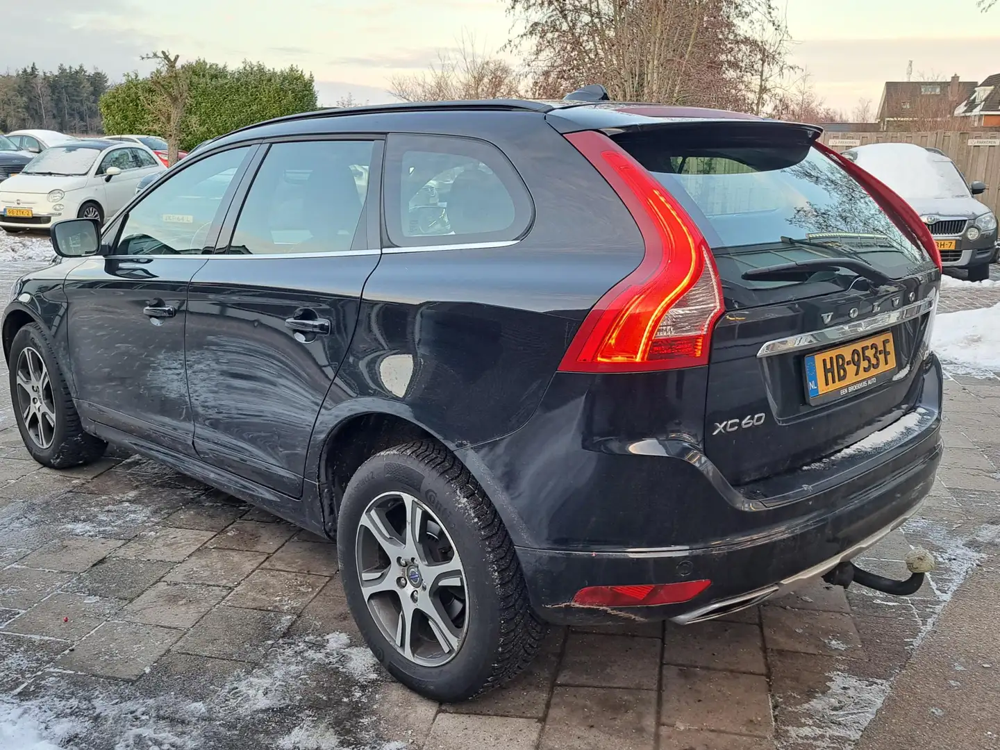 Volvo XC60 2.0 D4 FWD Ocean Race Noir - 2