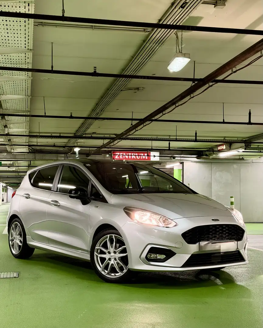 Ford Fiesta 1.0 EcoBoost Start-Stop ST-LINE - 2