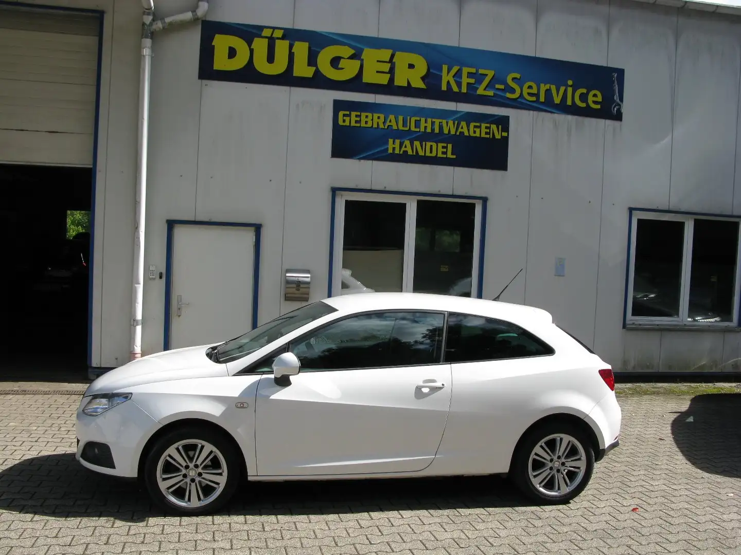 SEAT Ibiza Sport Blanc - 1