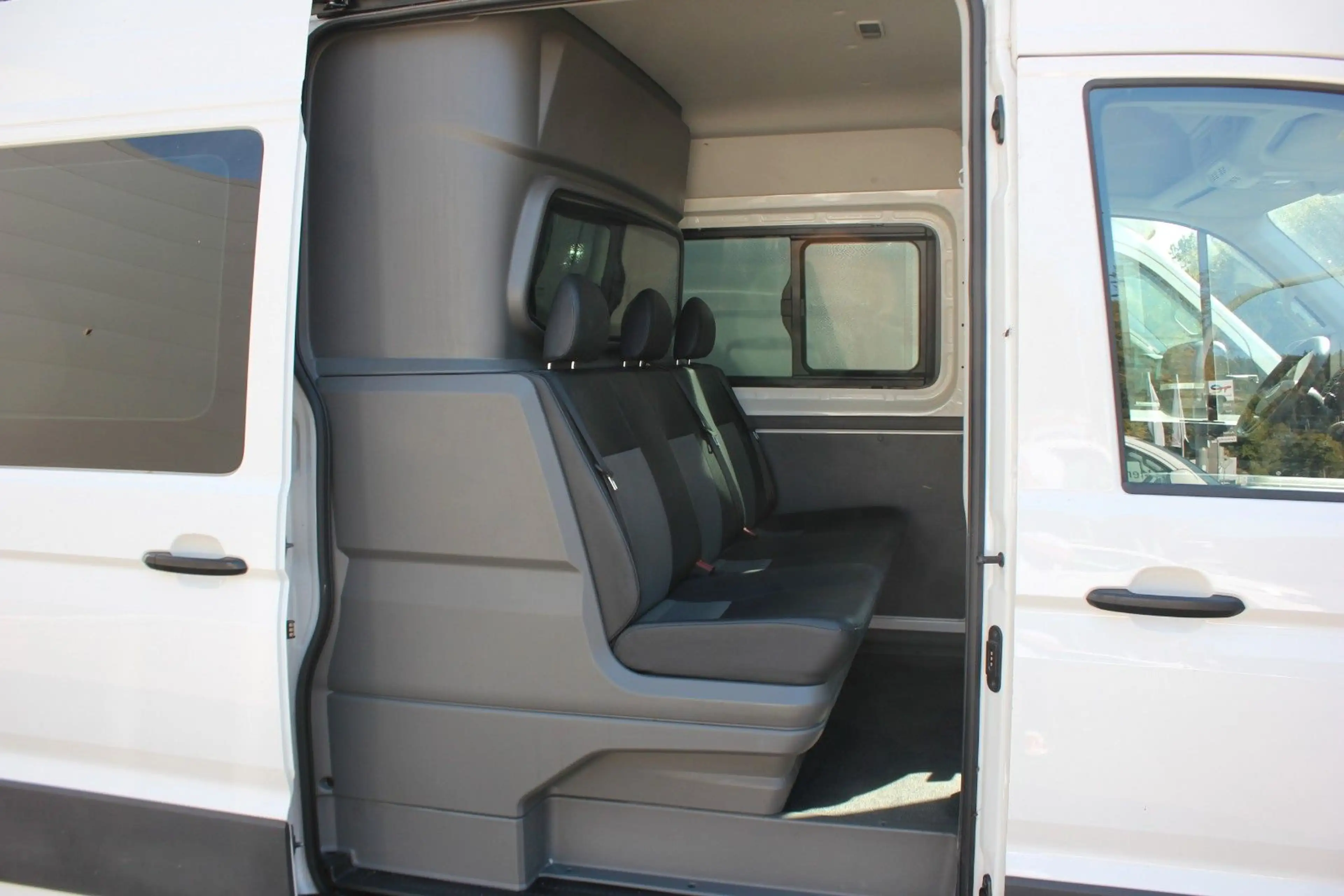 Volkswagen Crafter Kasten PLUS 35 LR HD 2.0 TDI 4motion DSG — photo 6