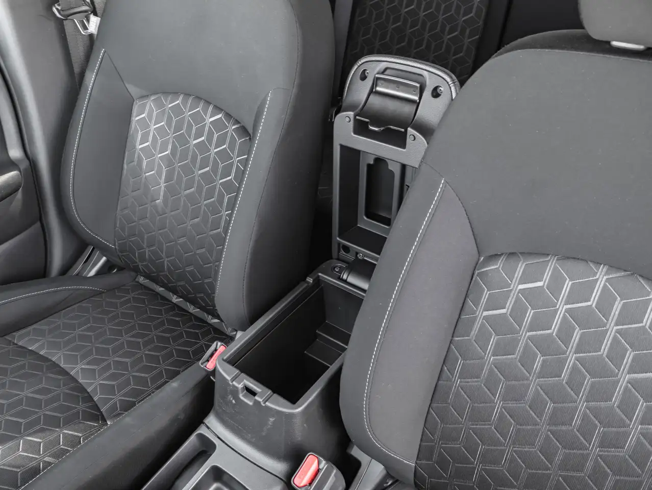 Mitsubishi RVR снимка Mitsubishi RVR