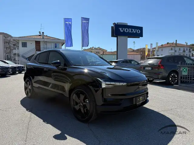 Volvo EX30 EX30 single motor Extended Range Plus Black Edition