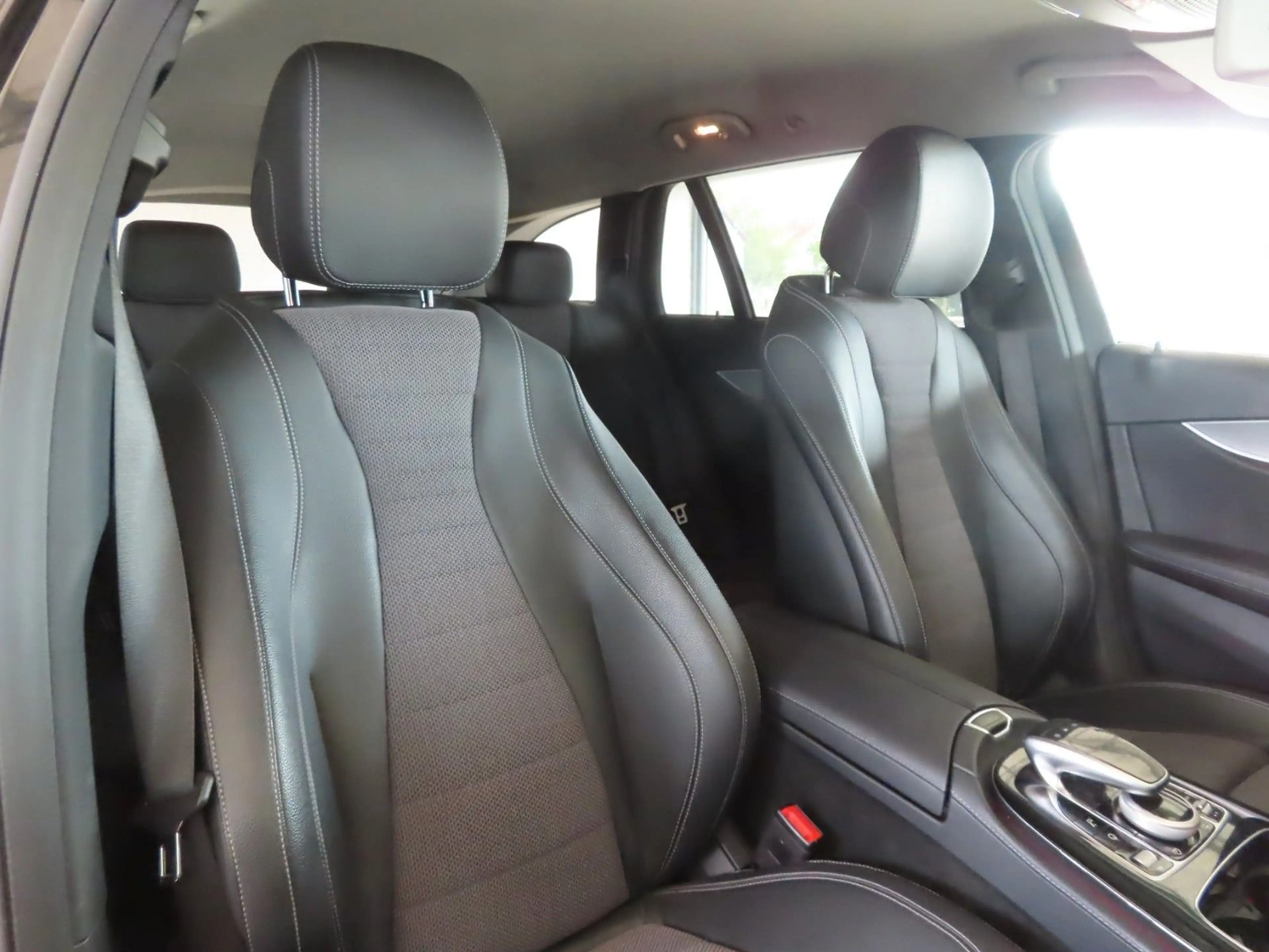 Mercedes-Benz E 350 T-Modell E 350 d — photo 10