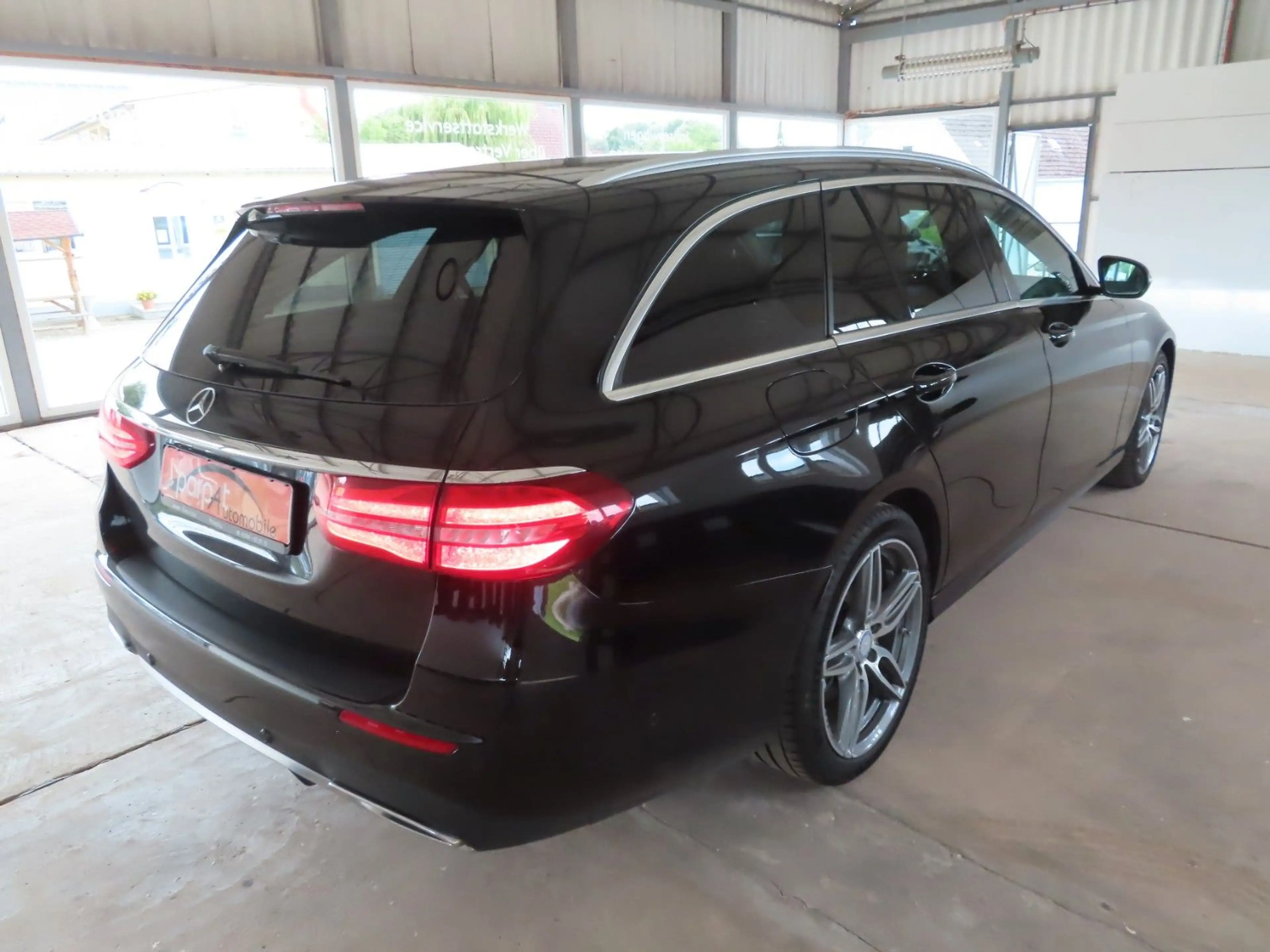 Mercedes-Benz E 350 T-Modell E 350 d — photo 4