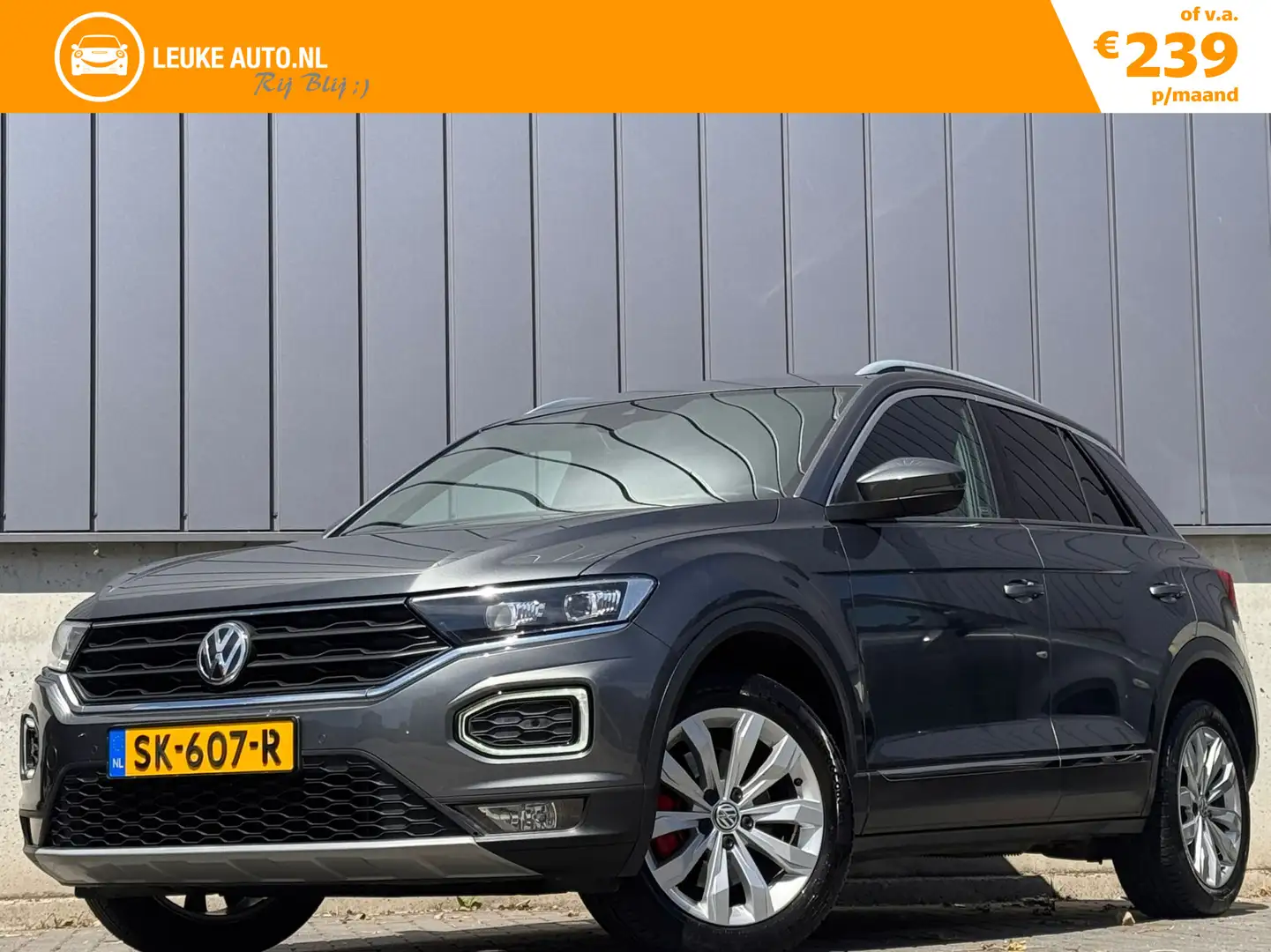 Volkswagen T-Roc 1.5 TSI 150PK Automaat Sport *NL-AUTO* Virtual Cam Grijs - 1