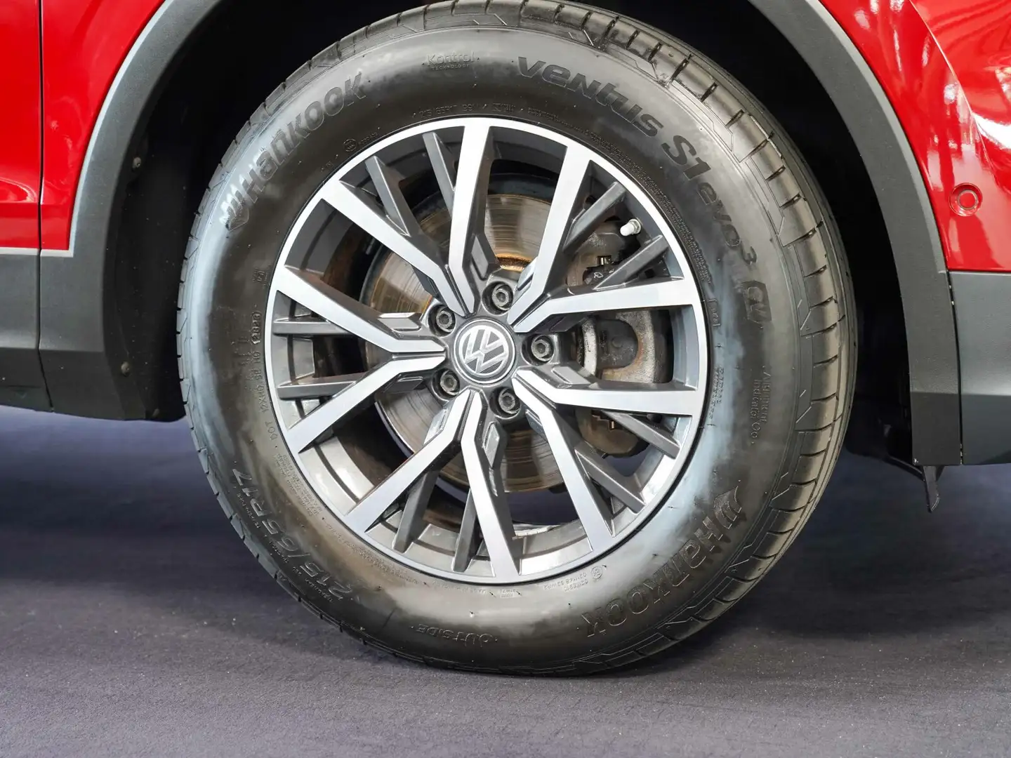 Volkswagen Tiguan Allspace Tiguan Allspace 2.0 TDI Comfortline ACC Head-up Red - 2