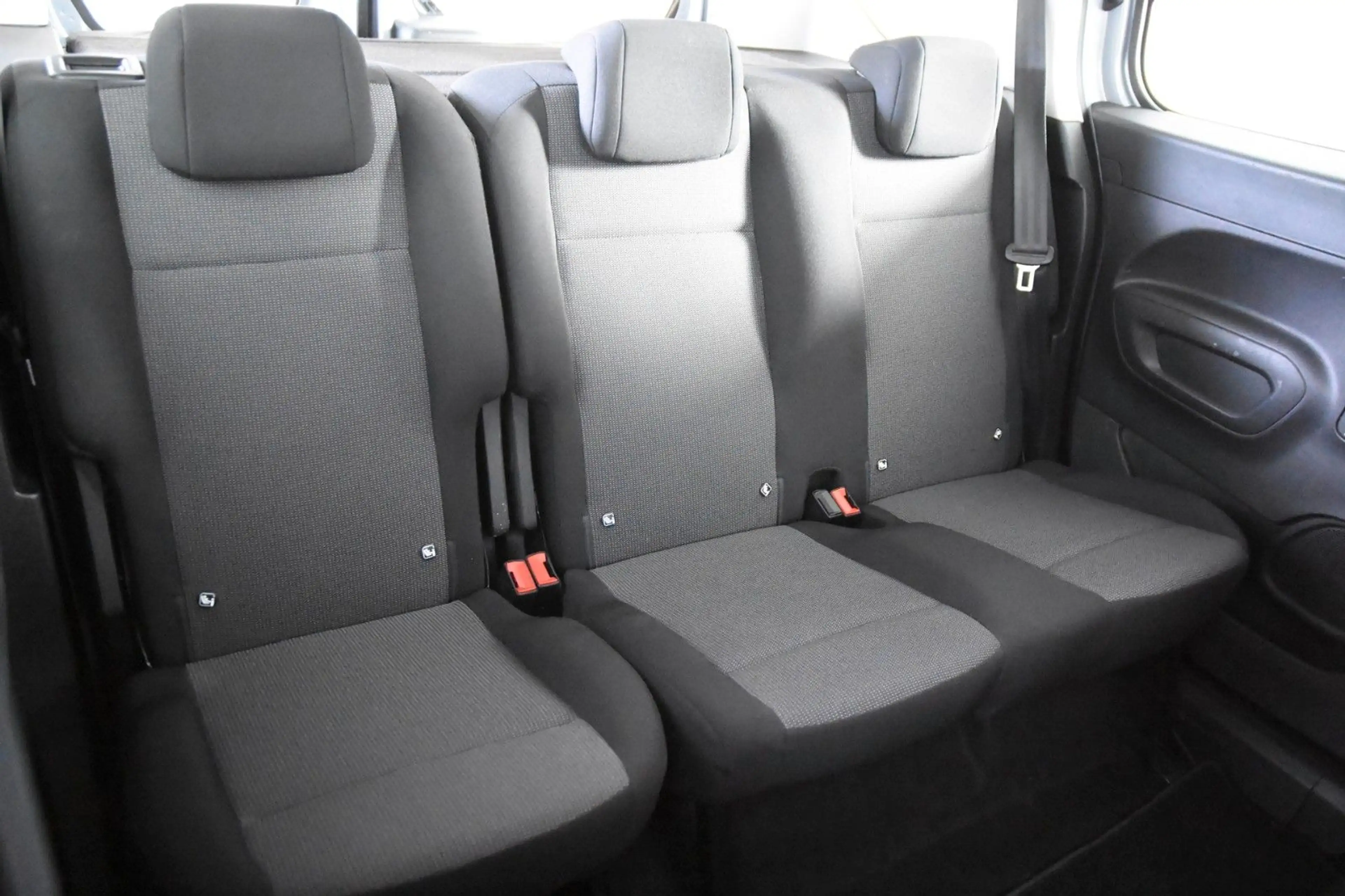 Opel Combo Life 1.2 Turbo *1.Hand*Navi*AHK*Carplay* — photo 14