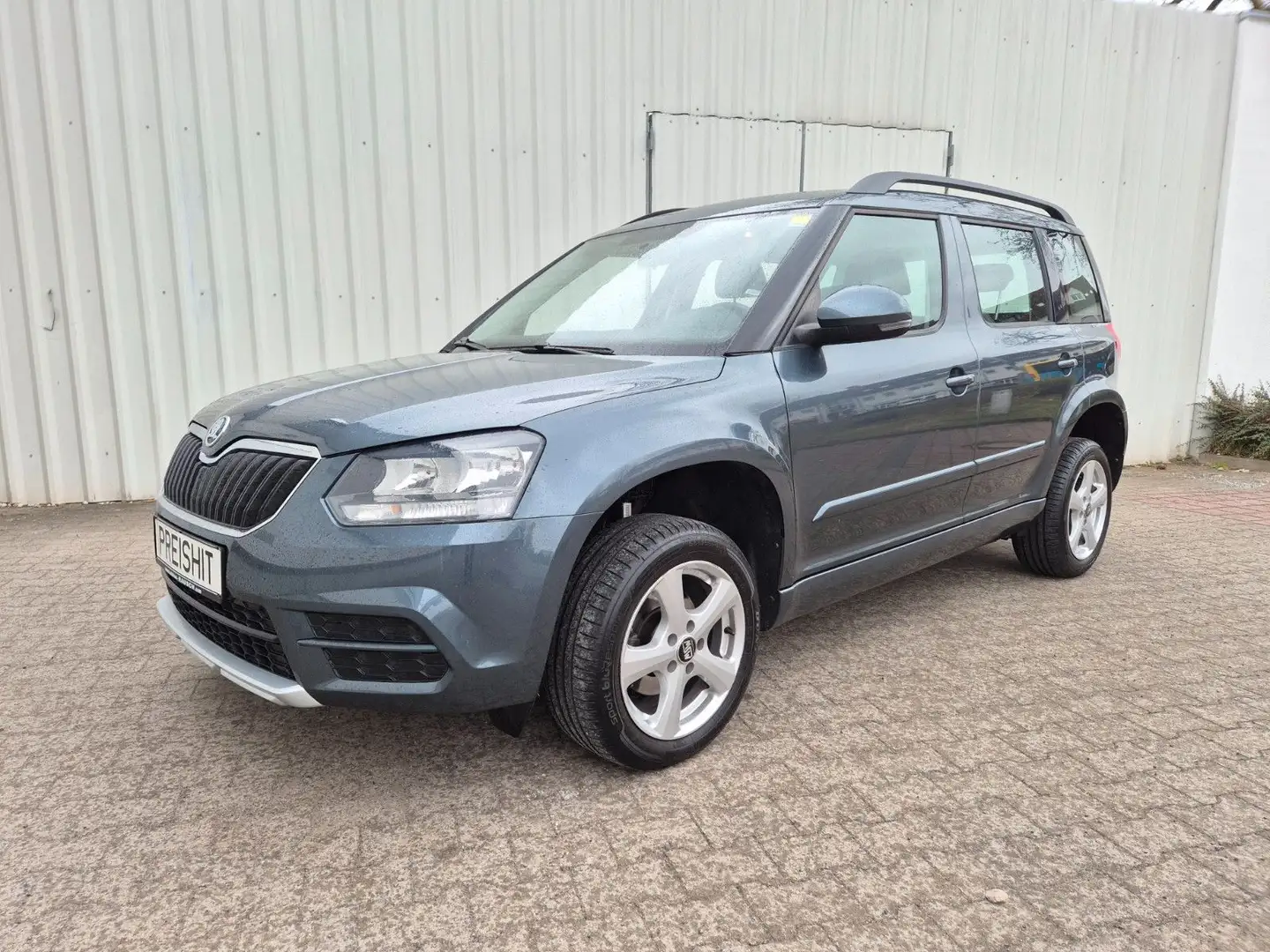 Skoda Yeti Active -- 1.HAND -- PDC -- SITZHEIZUNG -- Grau - 1