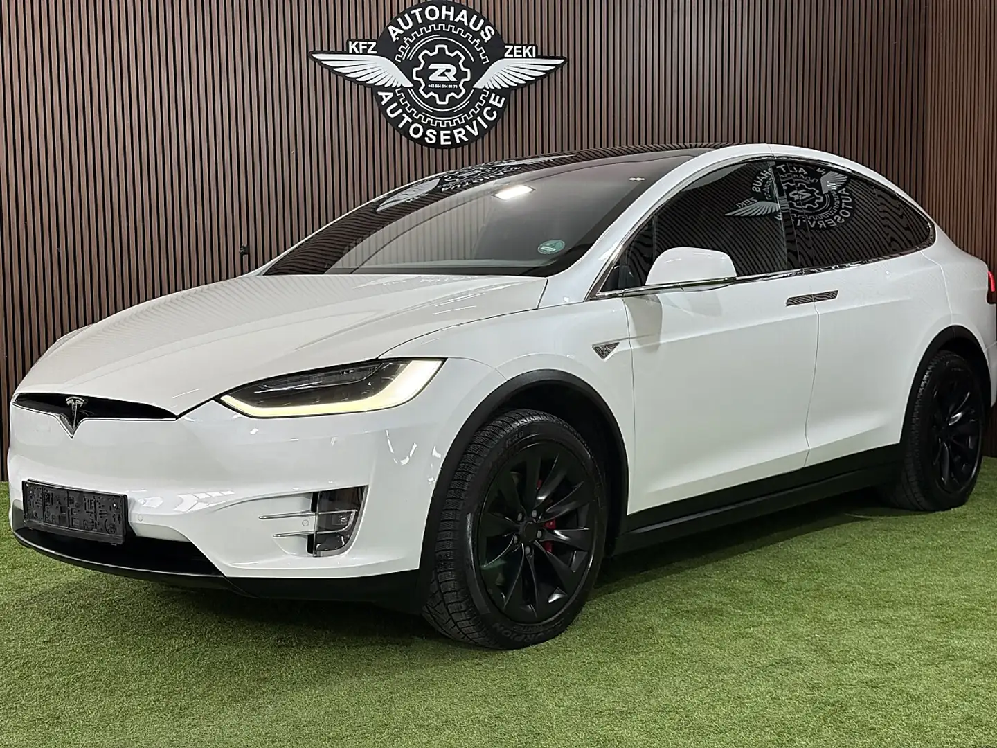 Tesla Model X P90D Performance Weiß - 1