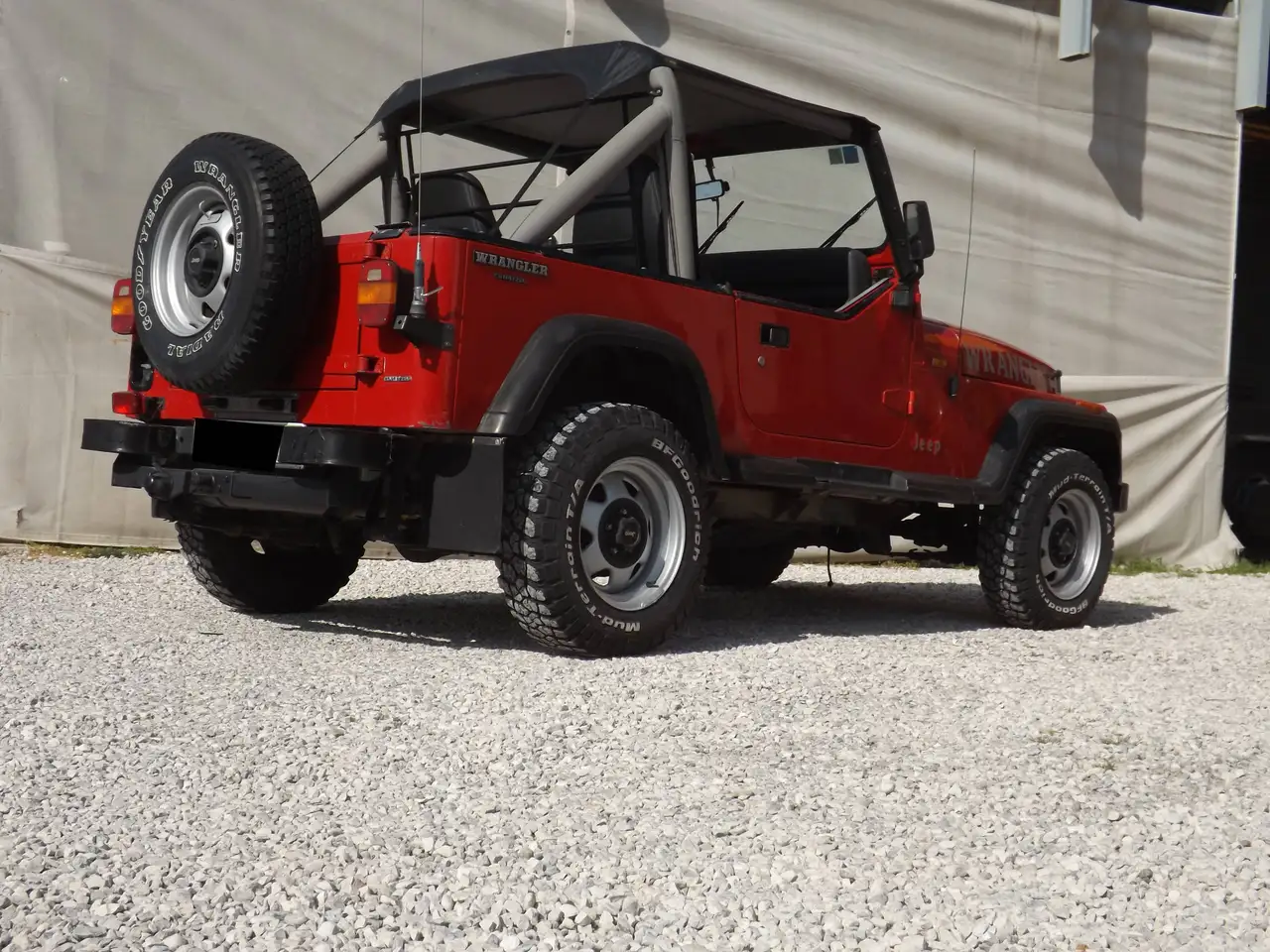 Jeep Wrangler Hard Top 2.5 Laredo, foto 4