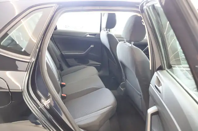 Volkswagen Polo view 13