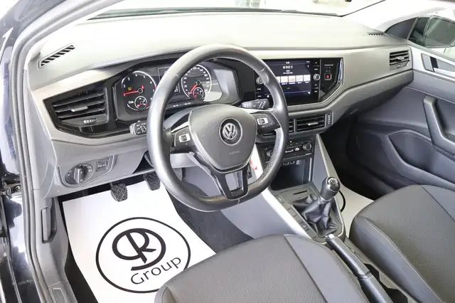 Volkswagen Polo view 9