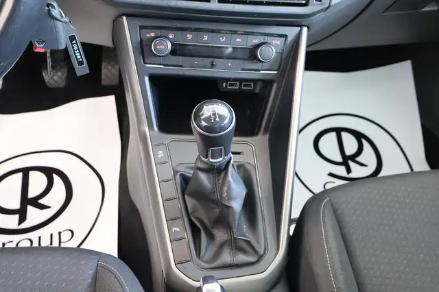 Volkswagen Polo view 15