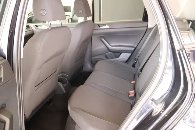 Volkswagen Polo view 11