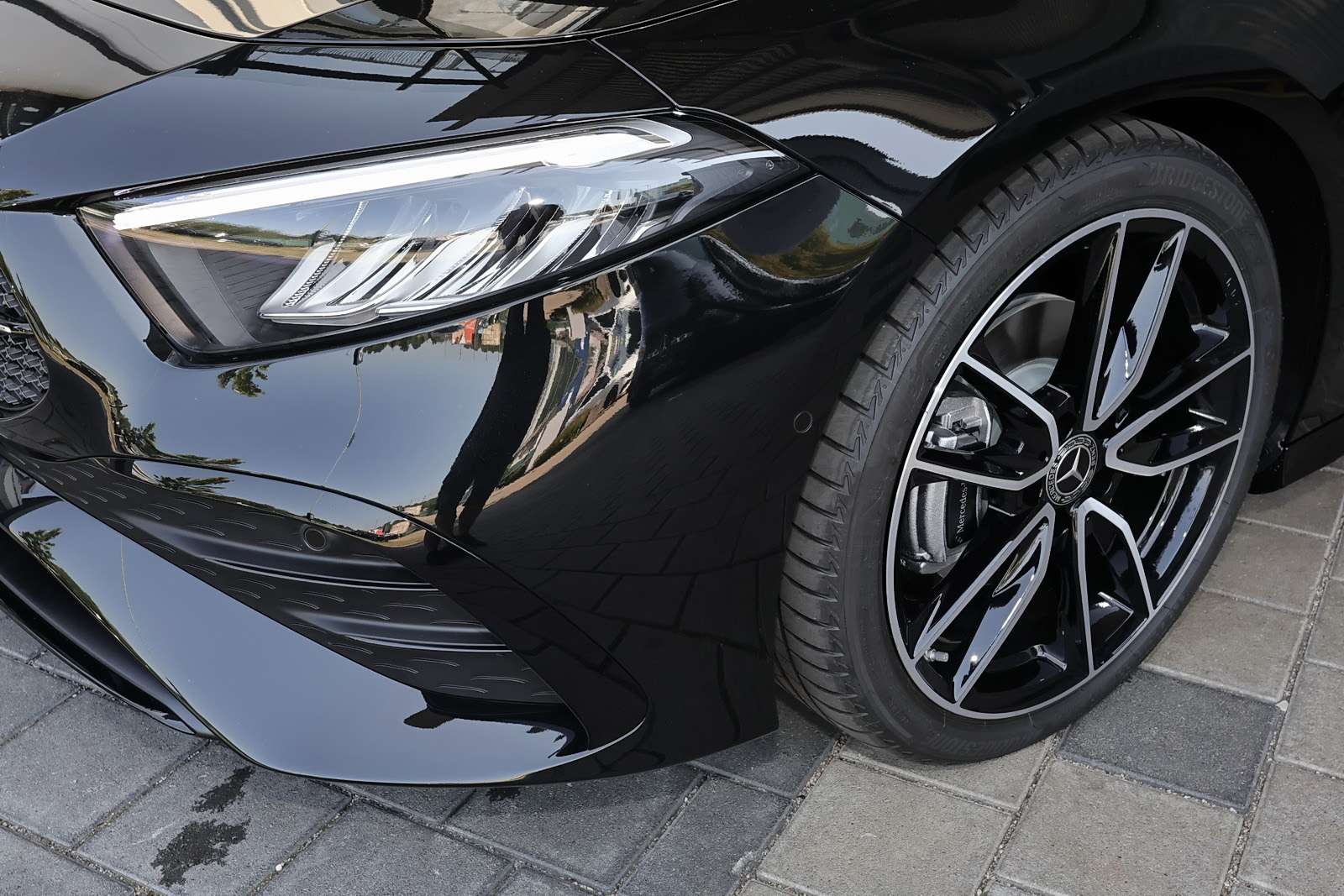 Mercedes-Benz A 200