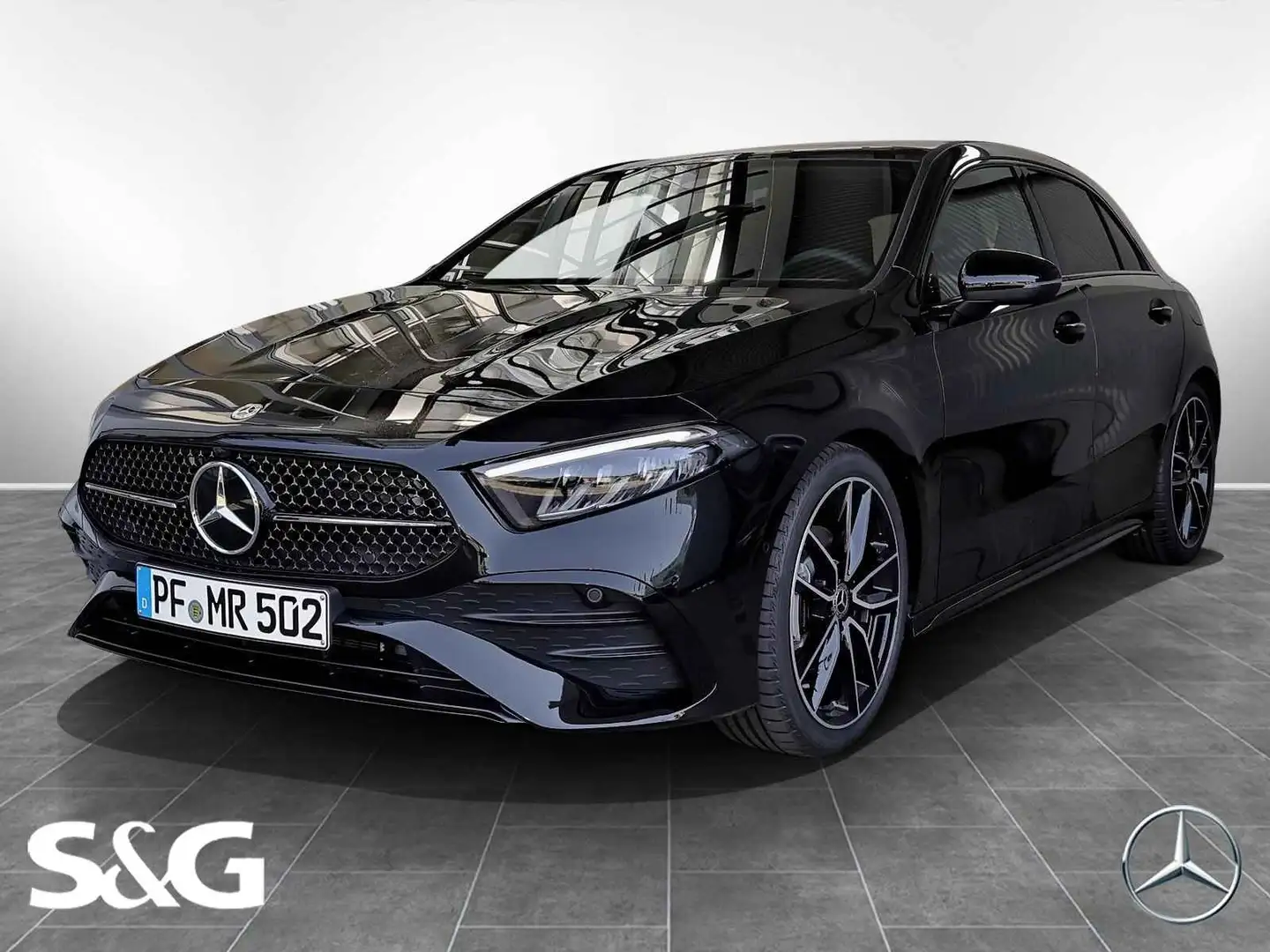 Mercedes-Benz A 200 AMG MBUX+LED+Pano+RüKam+Distronic+Navi+19" Schwarz - 1